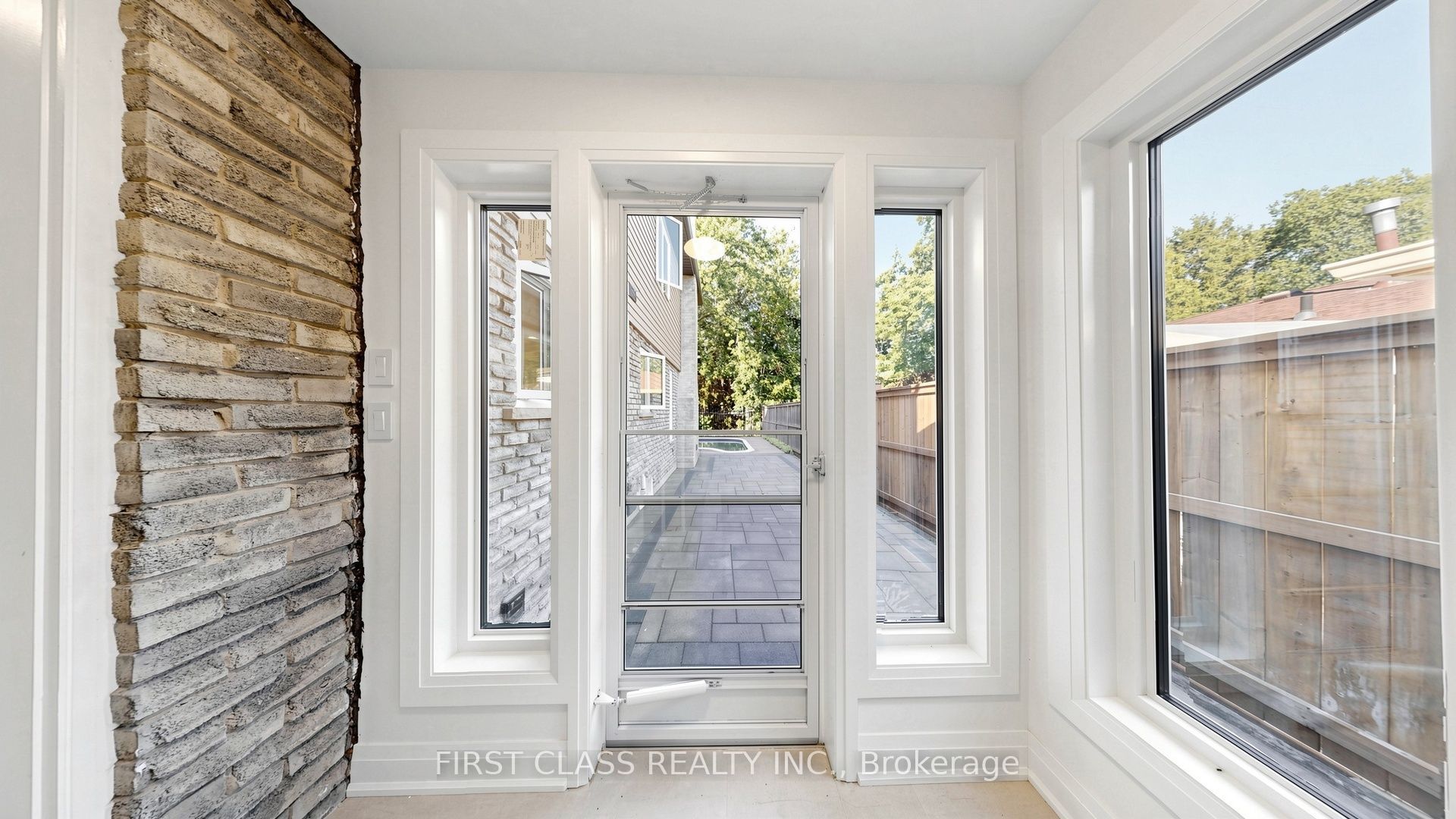 2337 Devon Road Property Photo 44