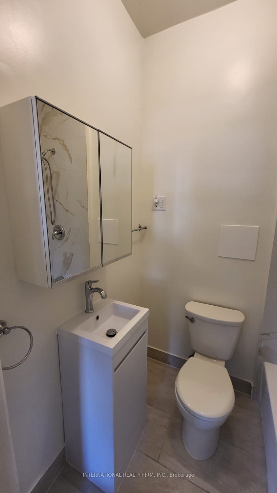 7 Thomas Street 2 Property Photo 4