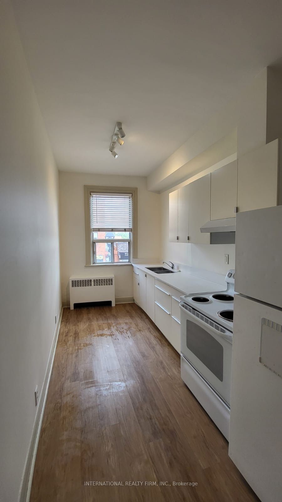 7 Thomas Street 2 Property Photo 9