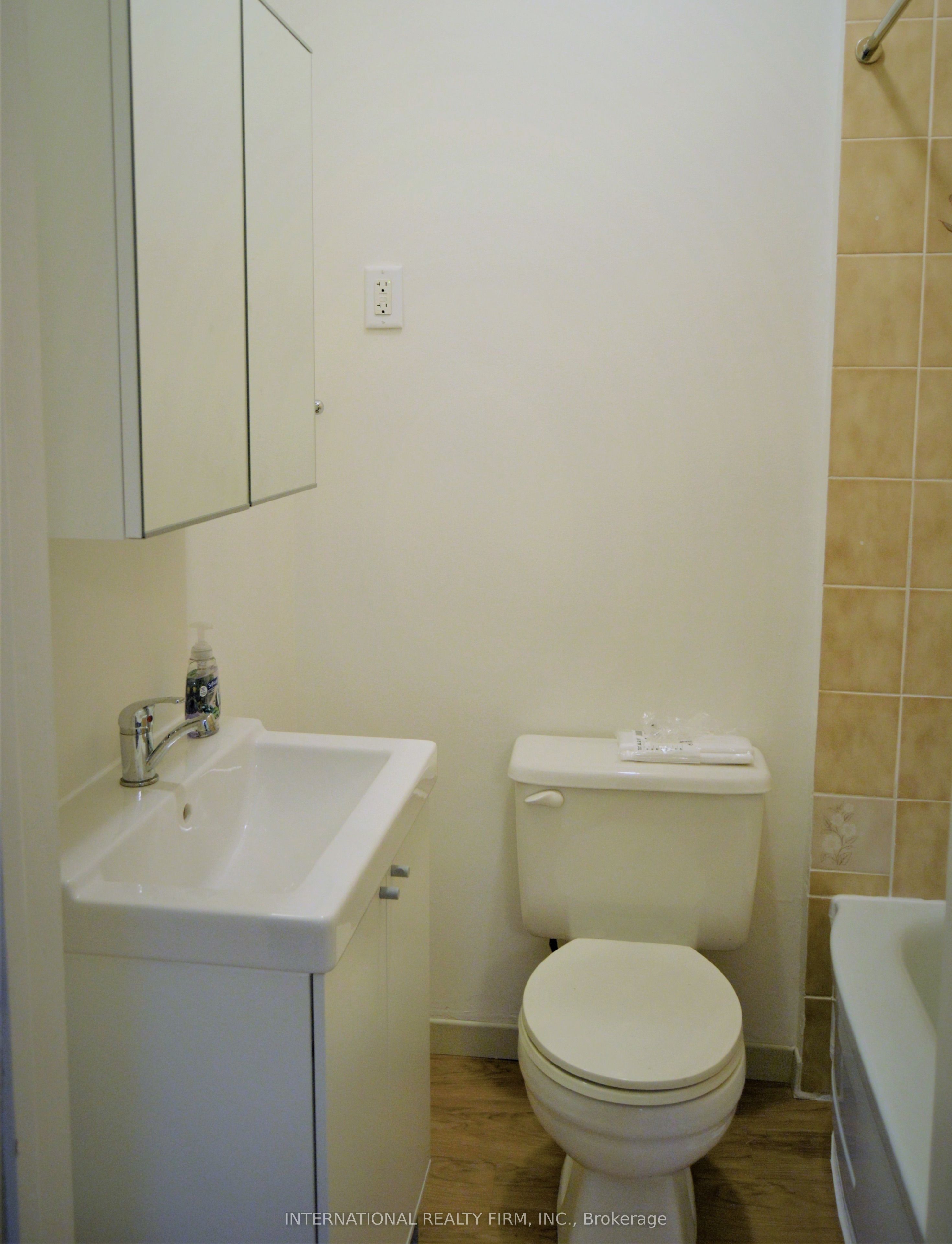 7 Thomas Street 2 Property Photo 13