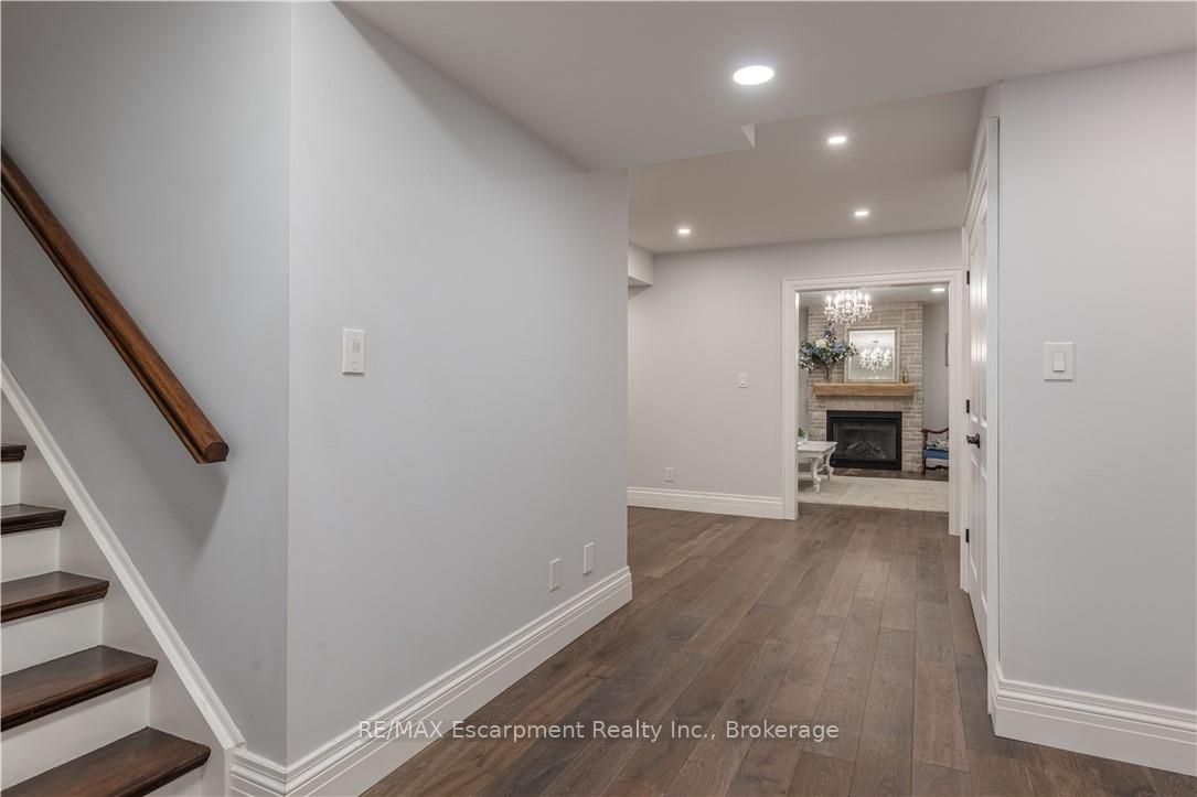 2073 Deramore Drive Property Photo 27