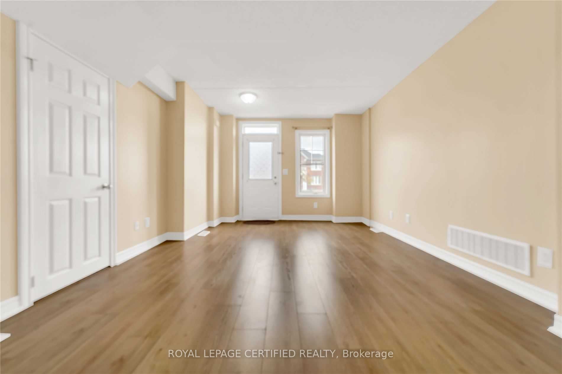 1380 Costigan Road 17 Property Photo 6