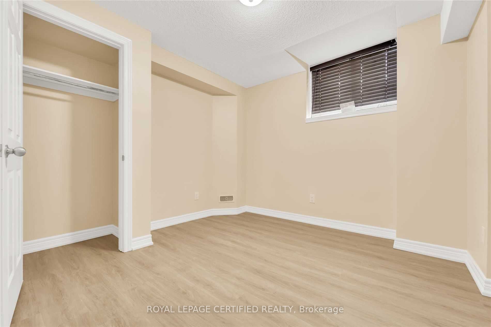 1380 Costigan Road 17 Property Photo 17