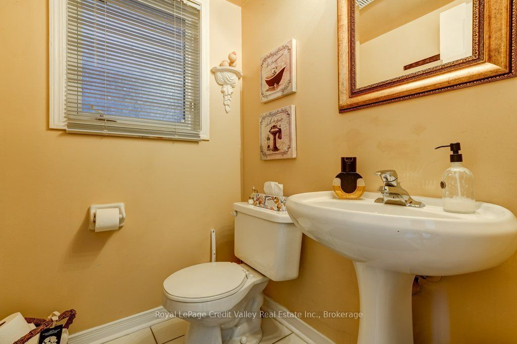23 Tinsmith Street Property Photo 6