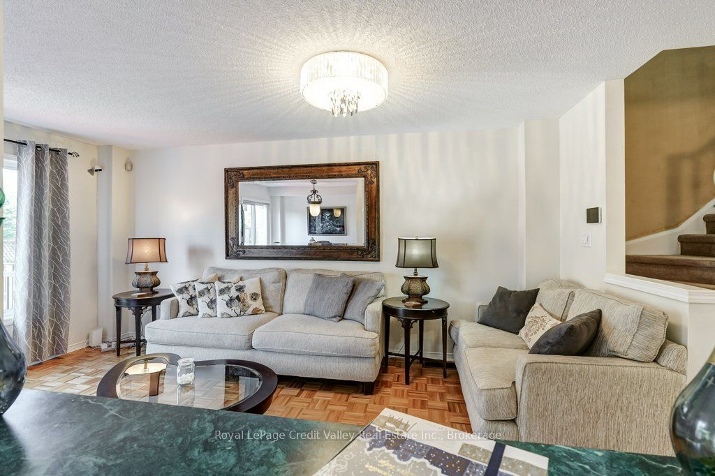 23 Tinsmith Street Property Photo 16