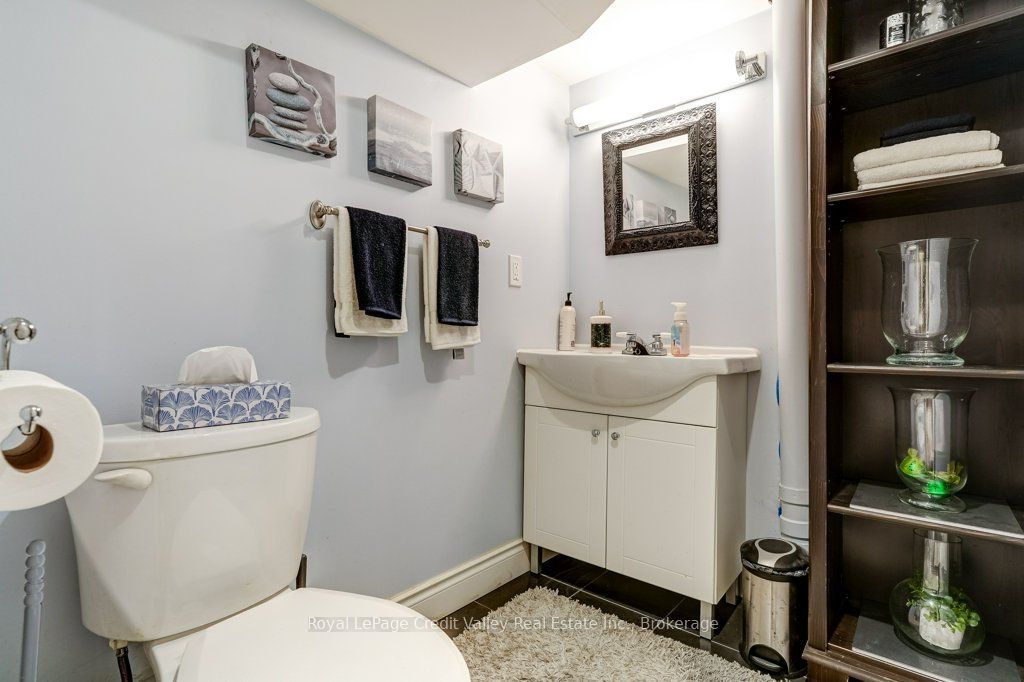 23 Tinsmith Street Property Photo 31