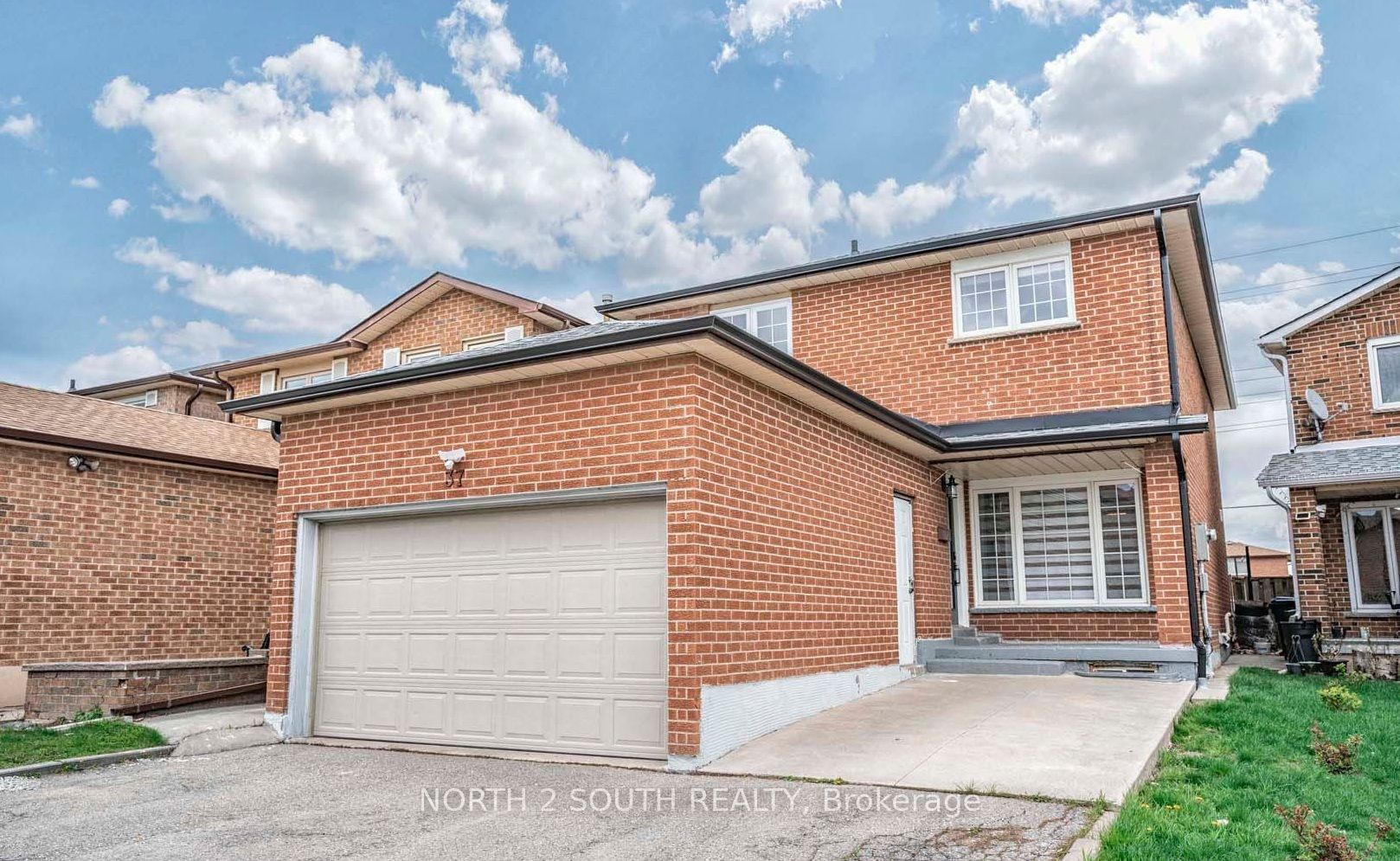 37 Loire Court Upper Property Photo 2