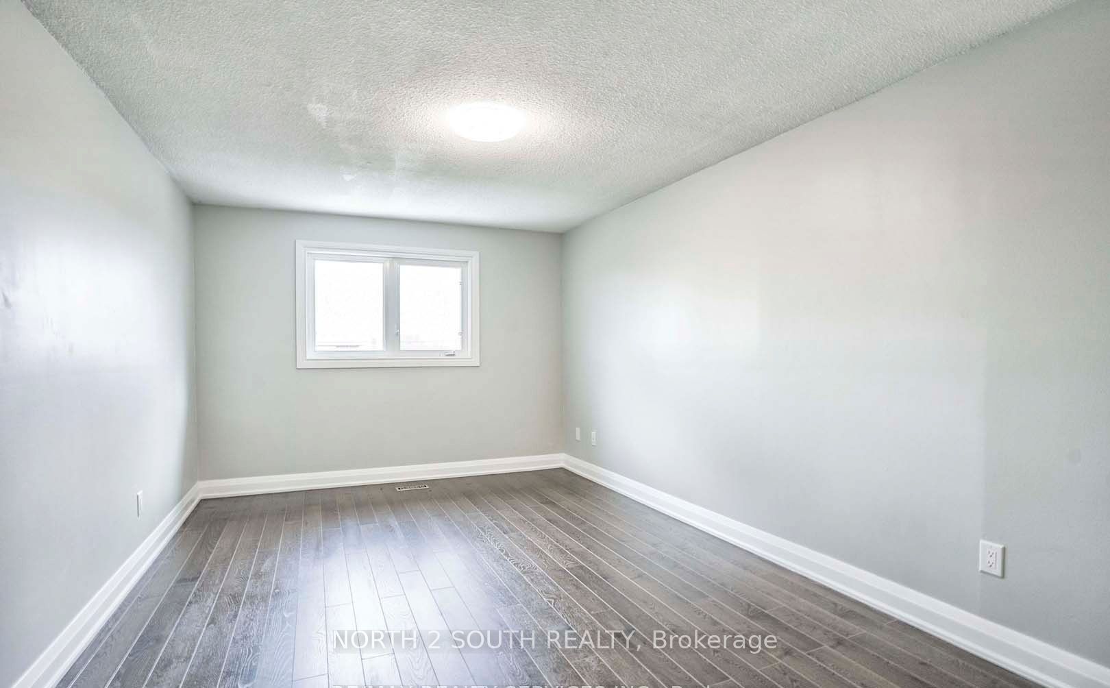 37 Loire Court Upper Property Photo 25