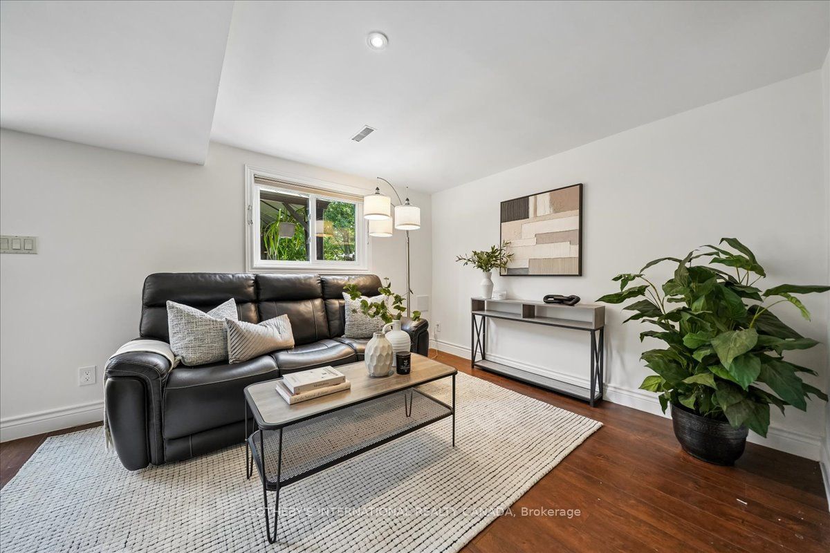7031 Tamar Mews Property Photo 29