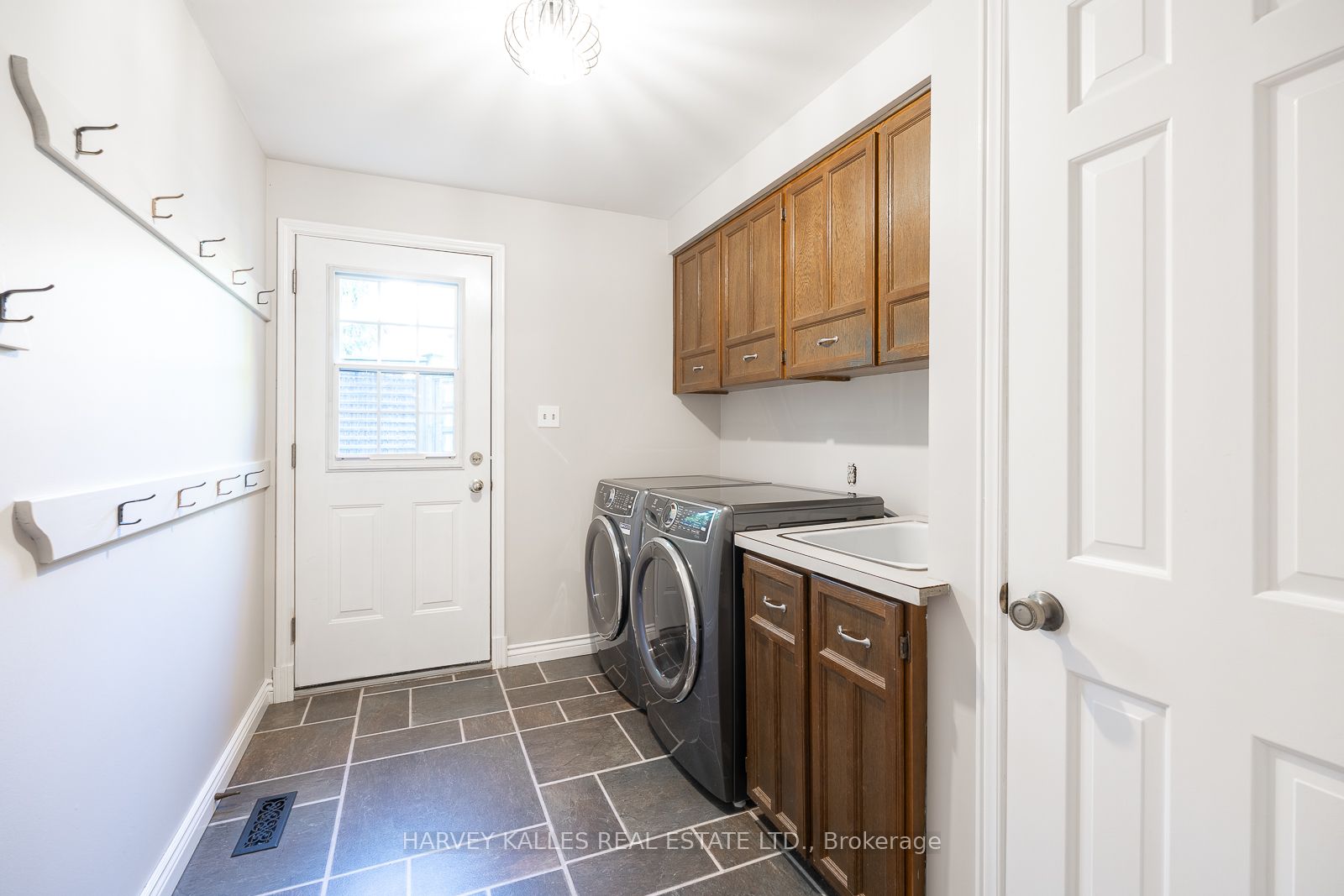 1033 Fair Birch Drive Property Photo 19