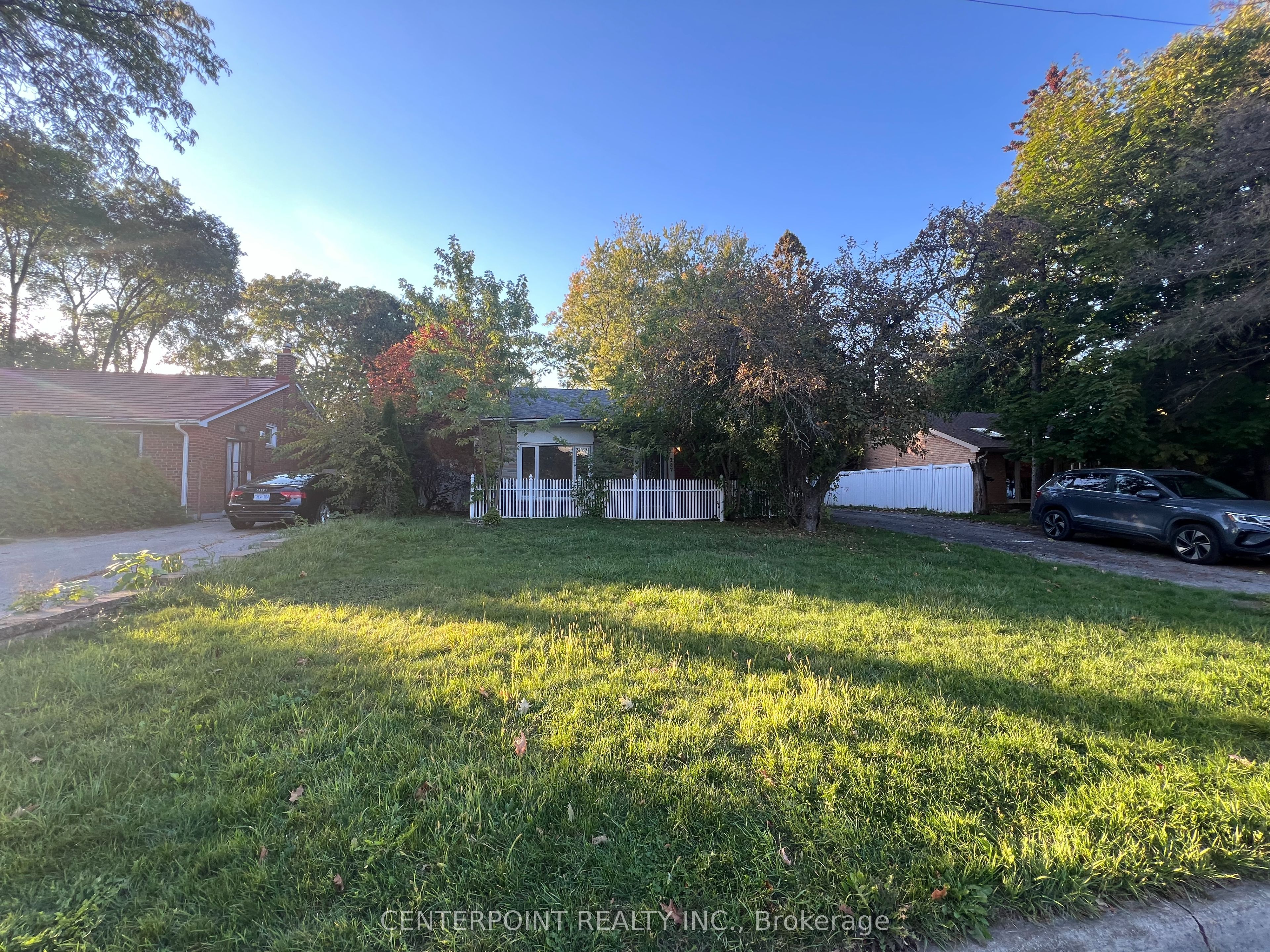 287 Kent Crescent Property Photo 14