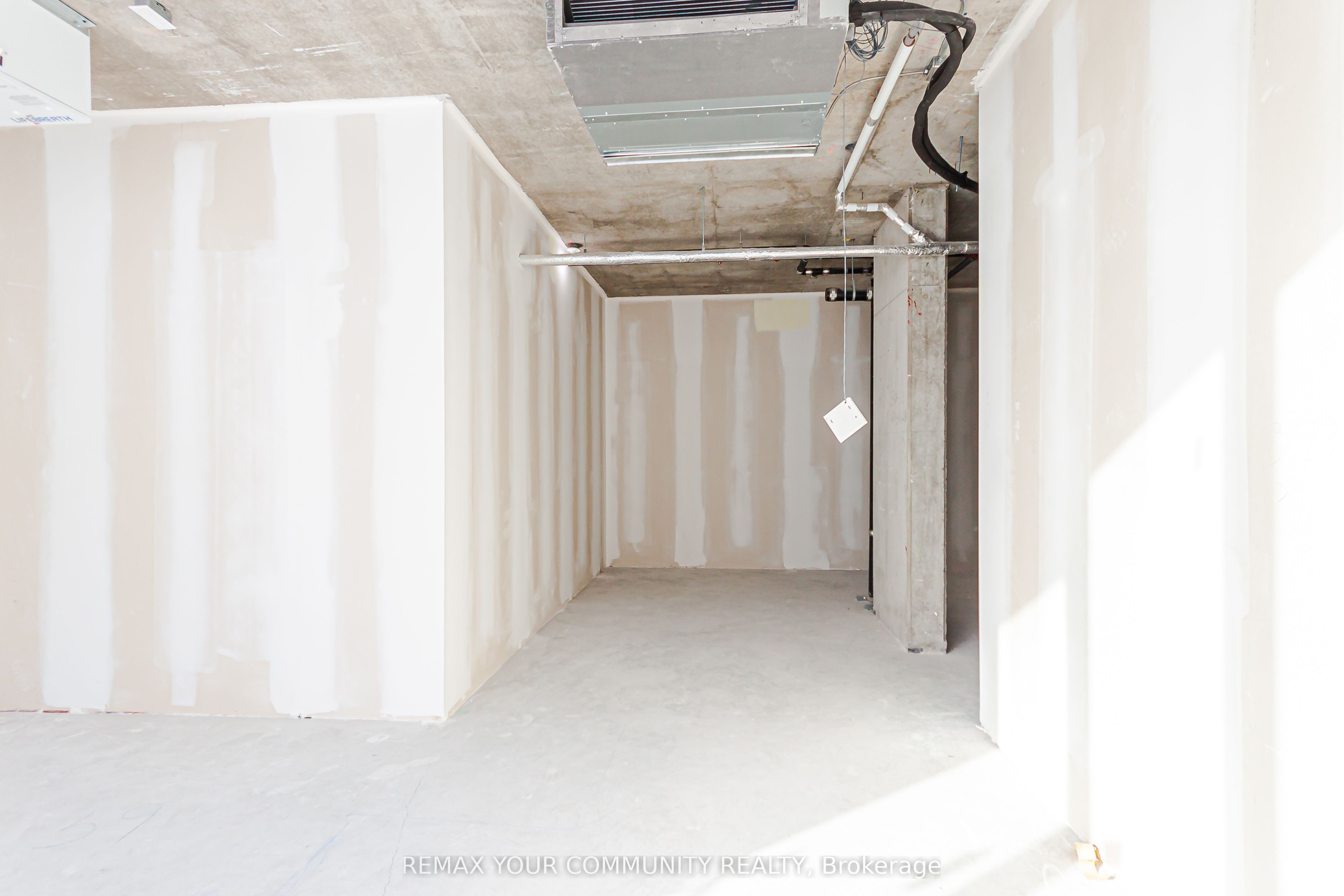 600 Dixon Road 219 Property Photo 14