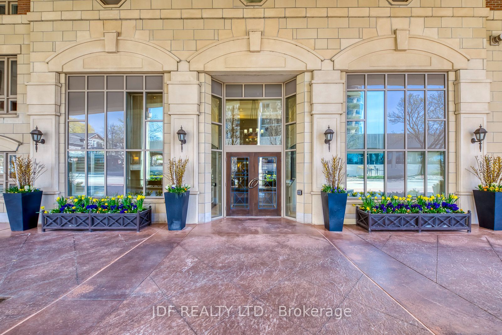 111 Forsythe Street 402