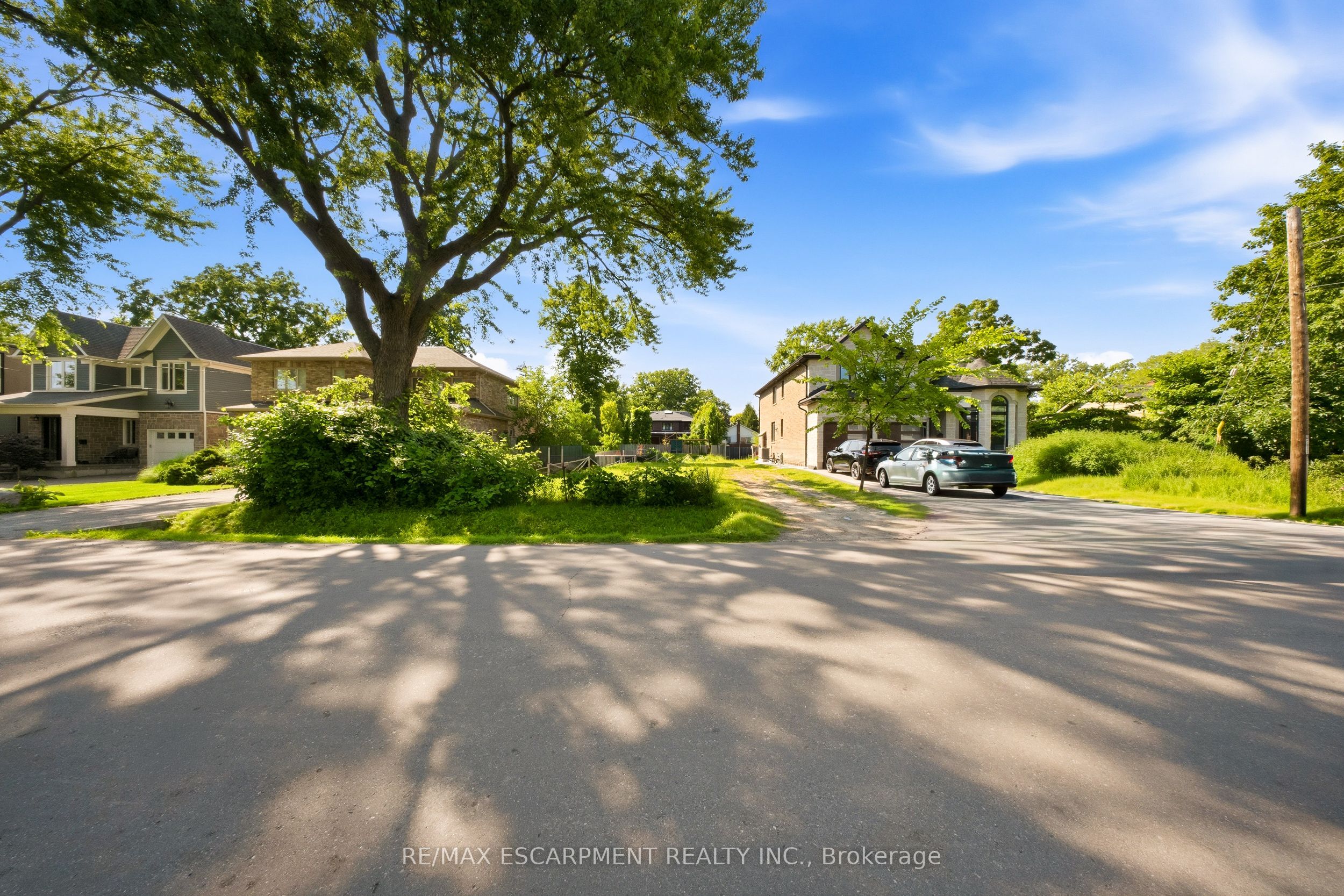 75 Troy Street Property Photo 6