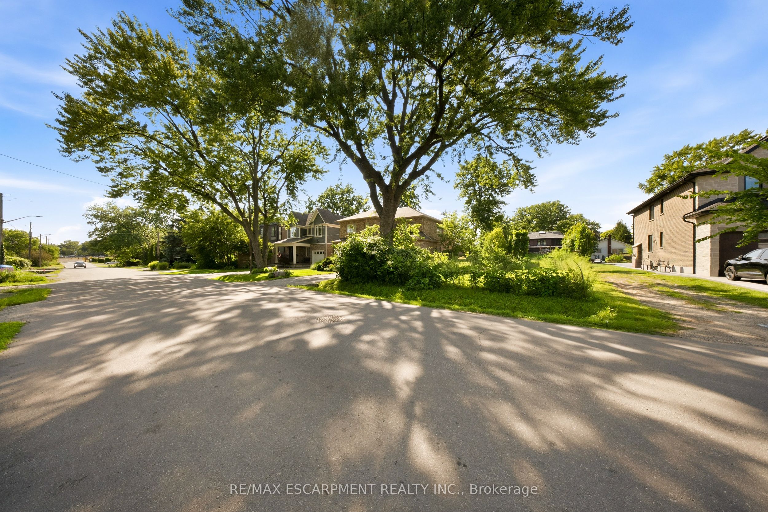 75 Troy Street Property Photo 19