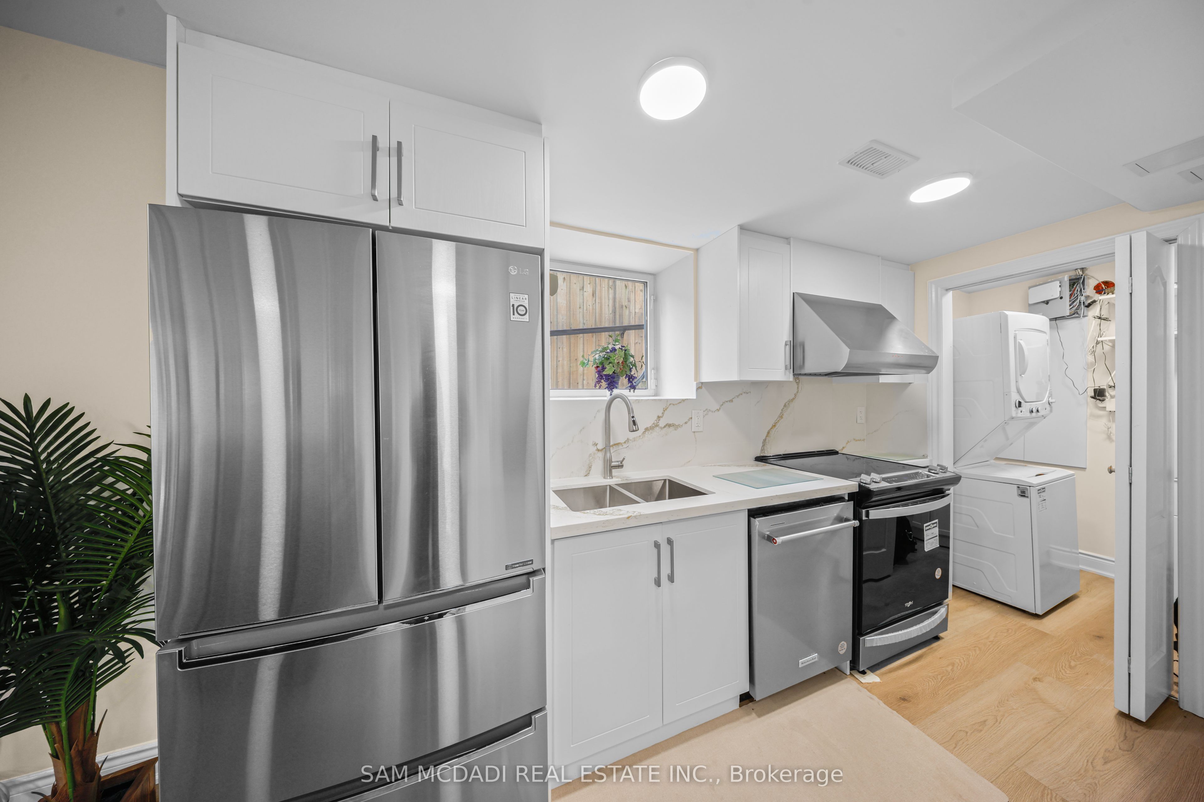 1770 Fellen Place Bsmt Property Photo 6