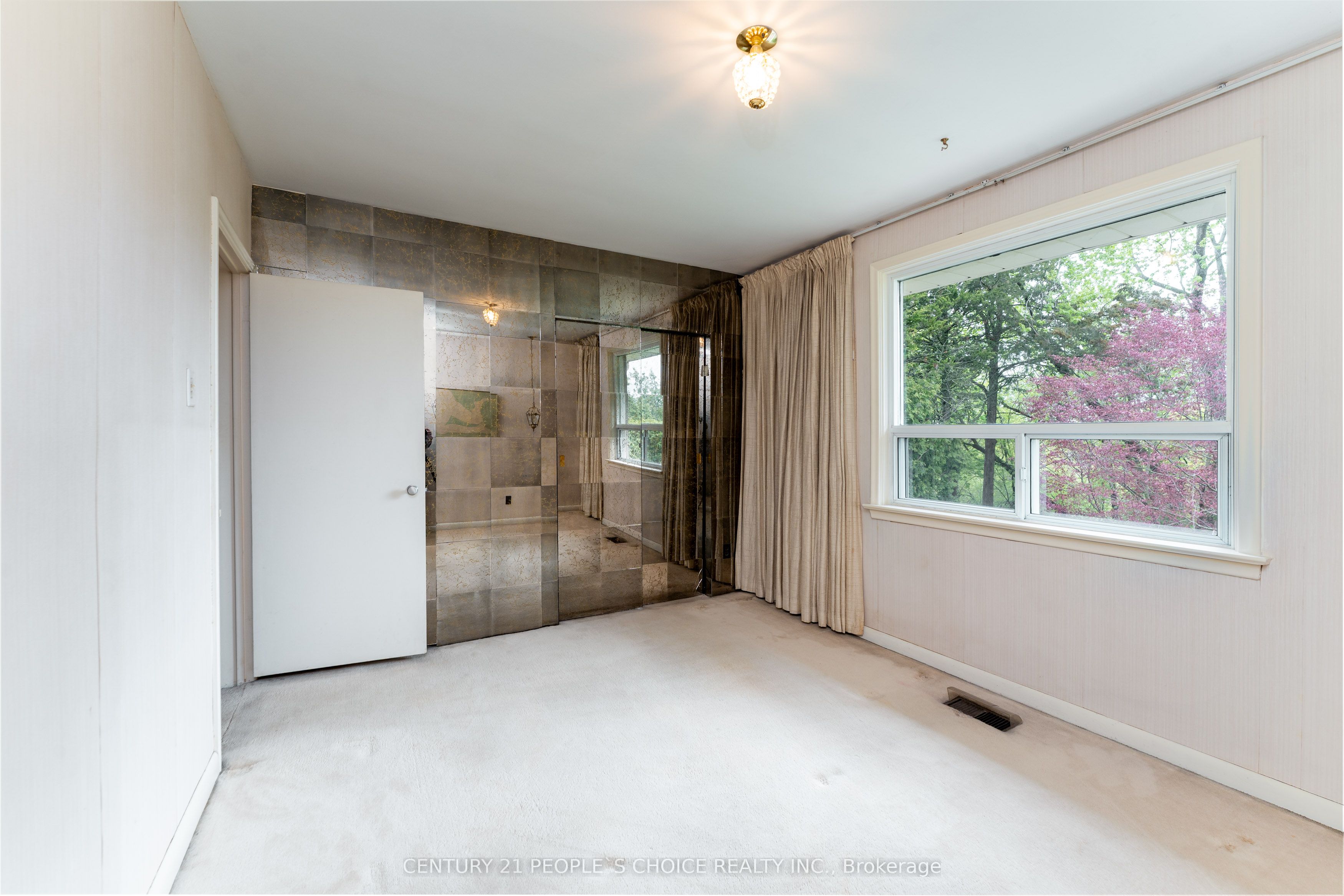 82 Hadrian Drive Property Photo 21