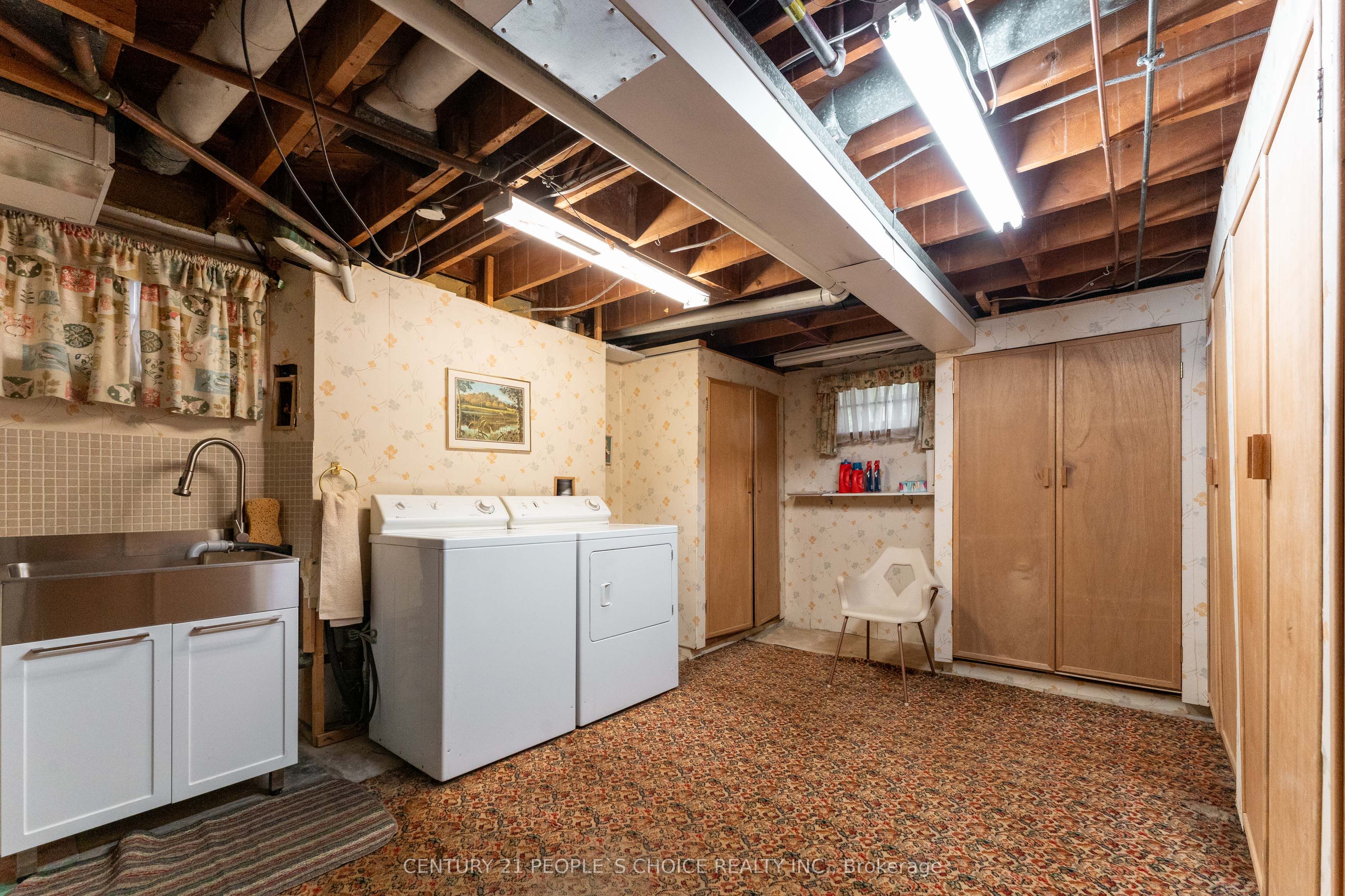 82 Hadrian Drive Property Photo 30