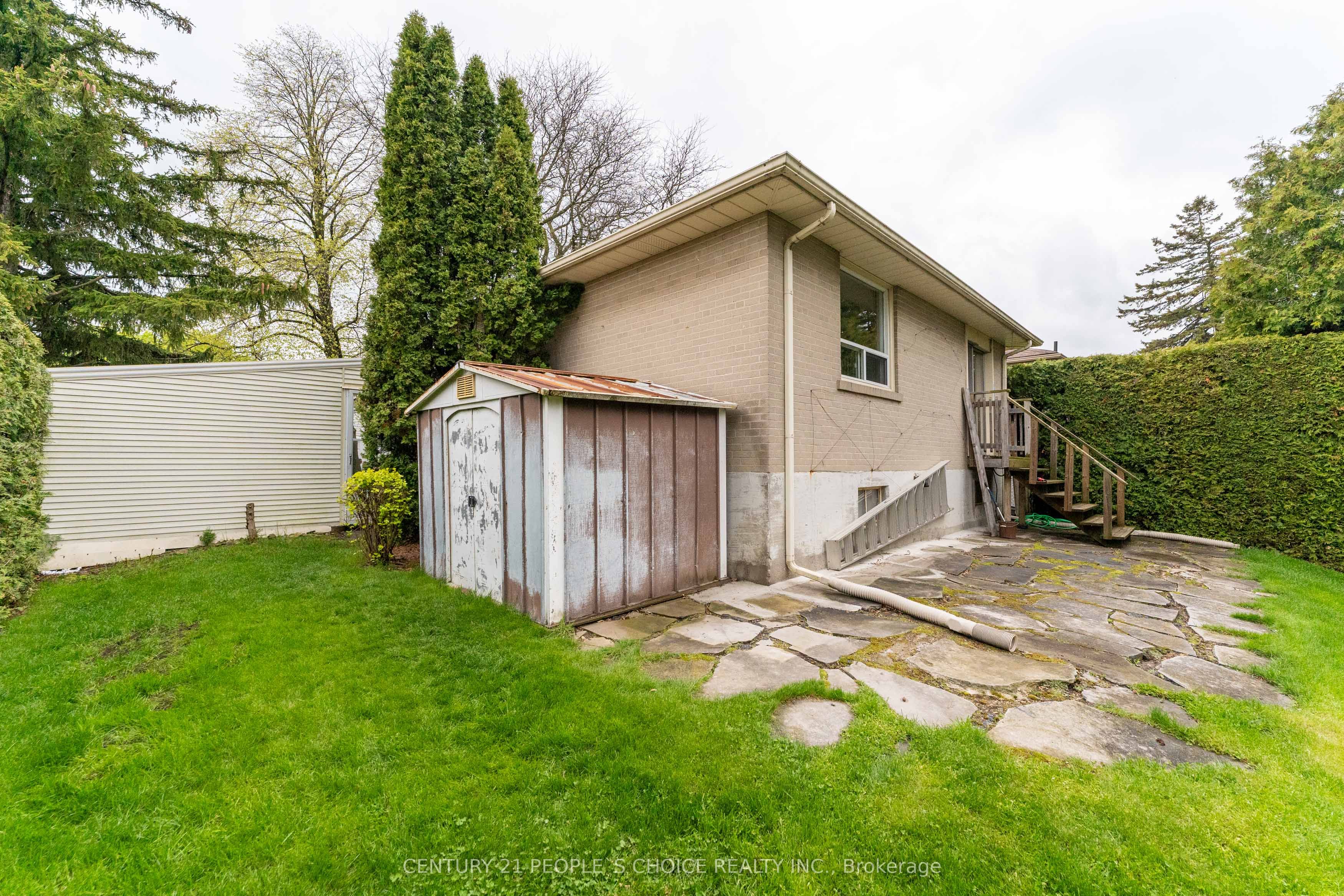 82 Hadrian Drive Property Photo 37