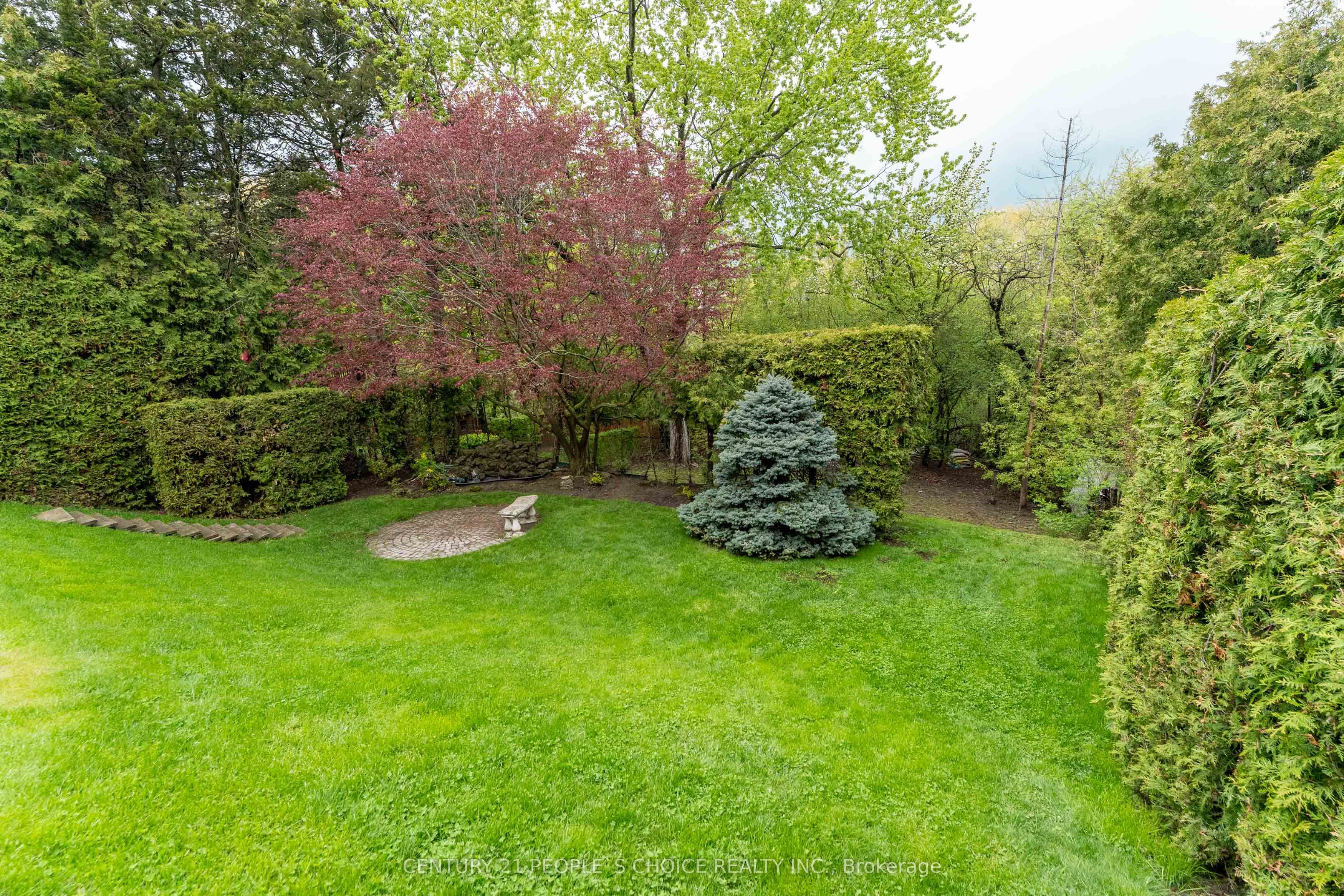 82 Hadrian Drive Property Photo 38