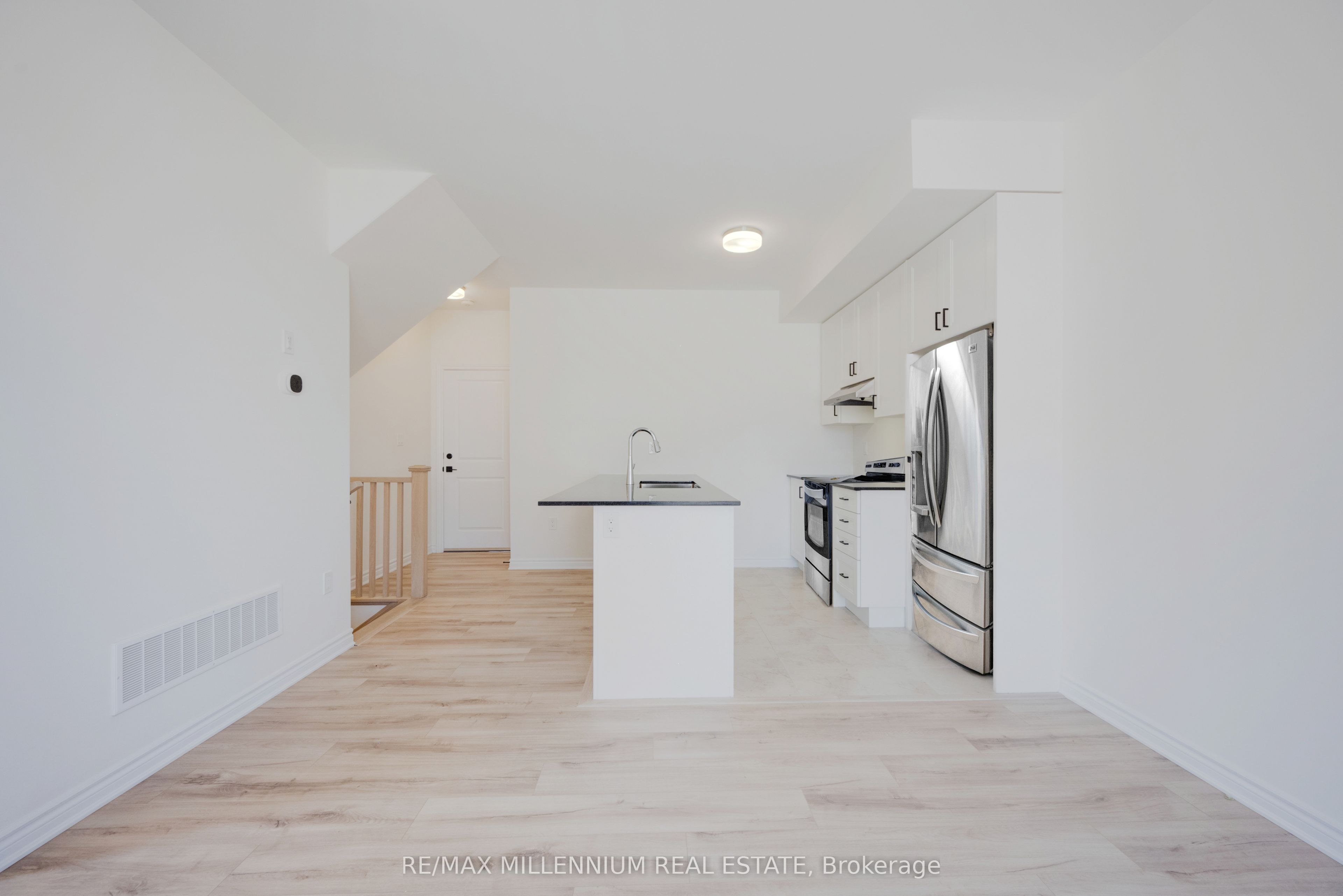 50 Thornbird Crescent Main Property Photo 17