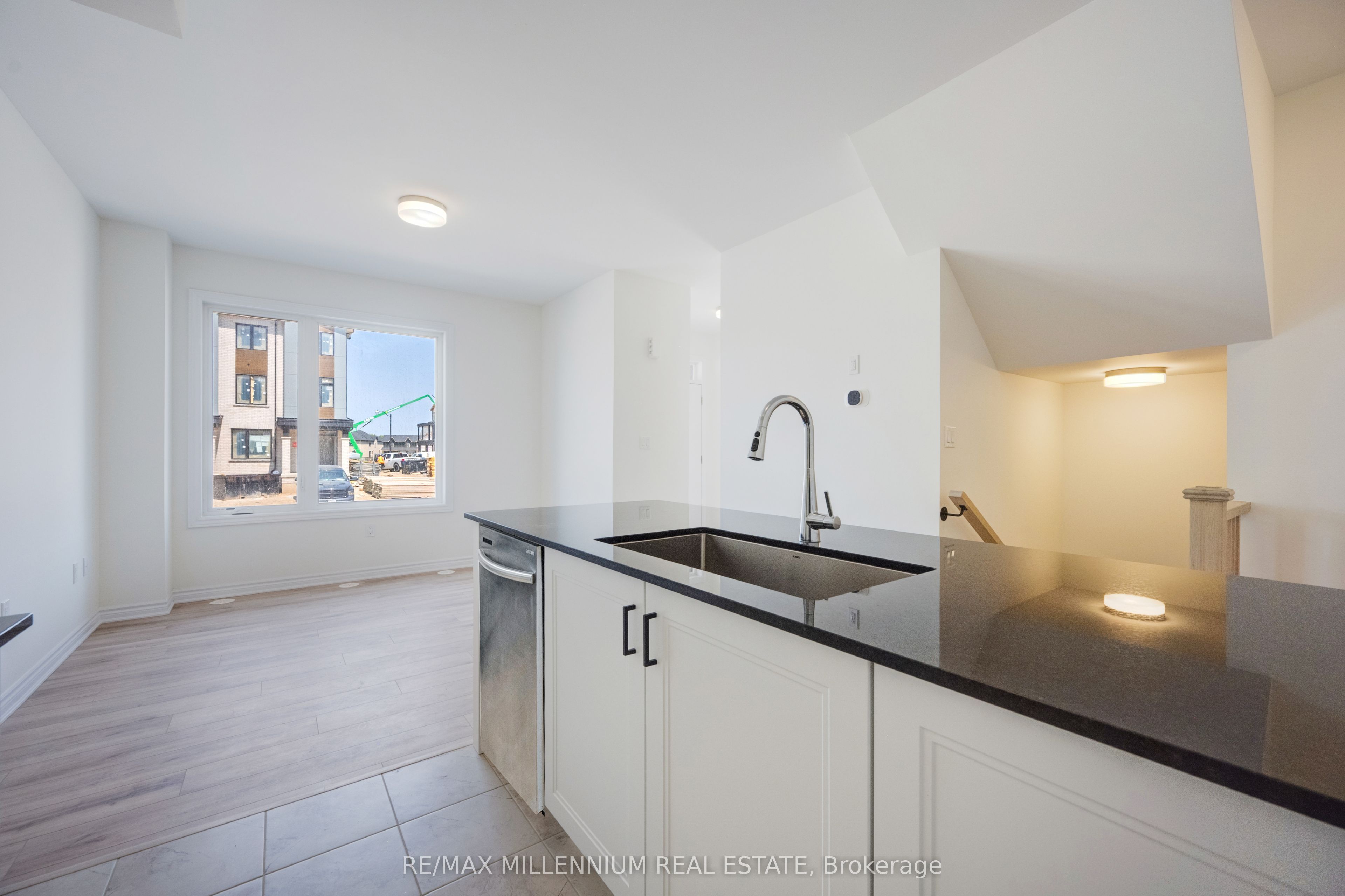 50 Thornbird Crescent Main Property Photo 18