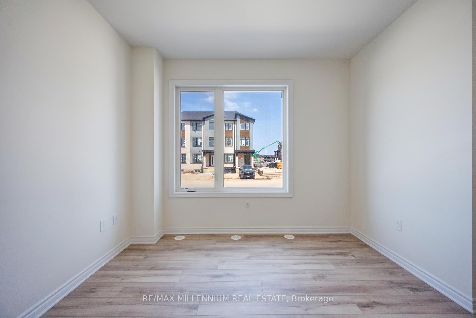 50 Thornbird Crescent Main Property Photo 21