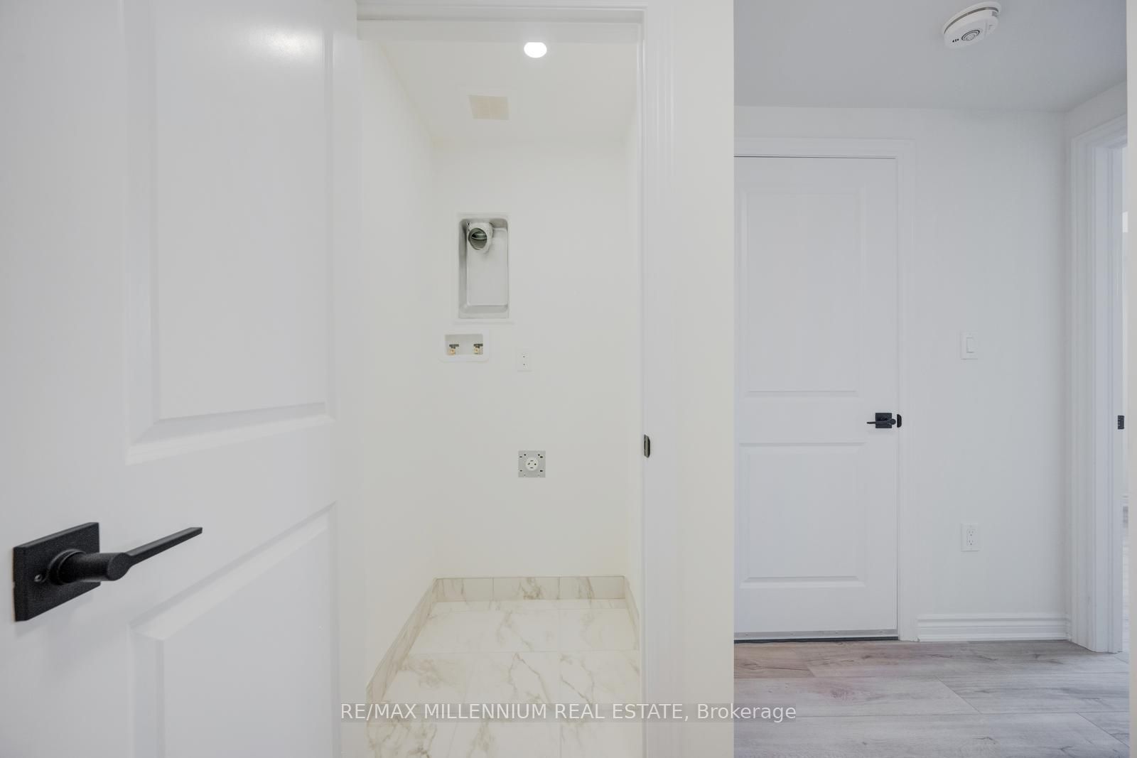 50 Thornbird Crescent Main Property Photo 32