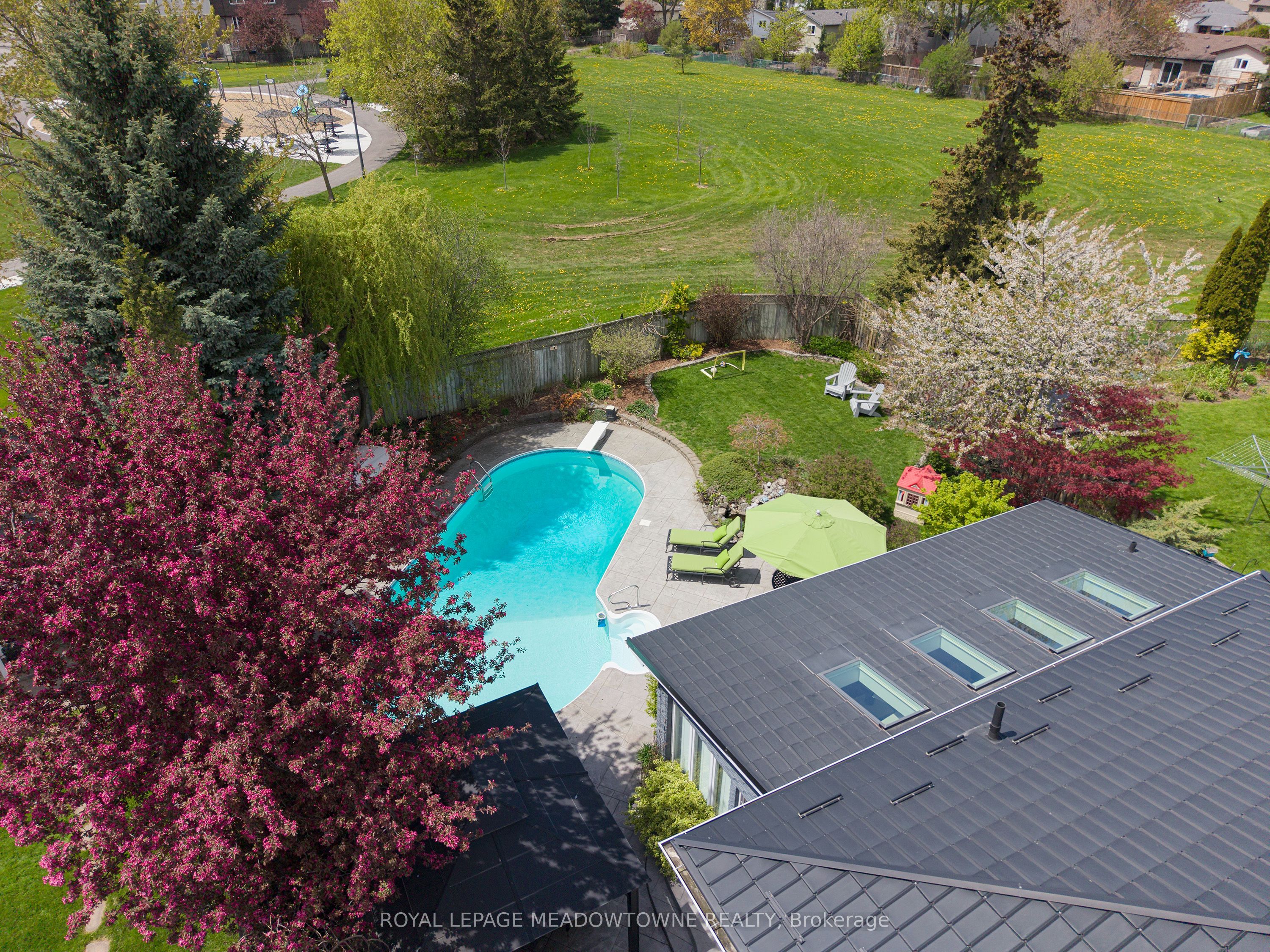 855 Maple Avenue Property Photo 39