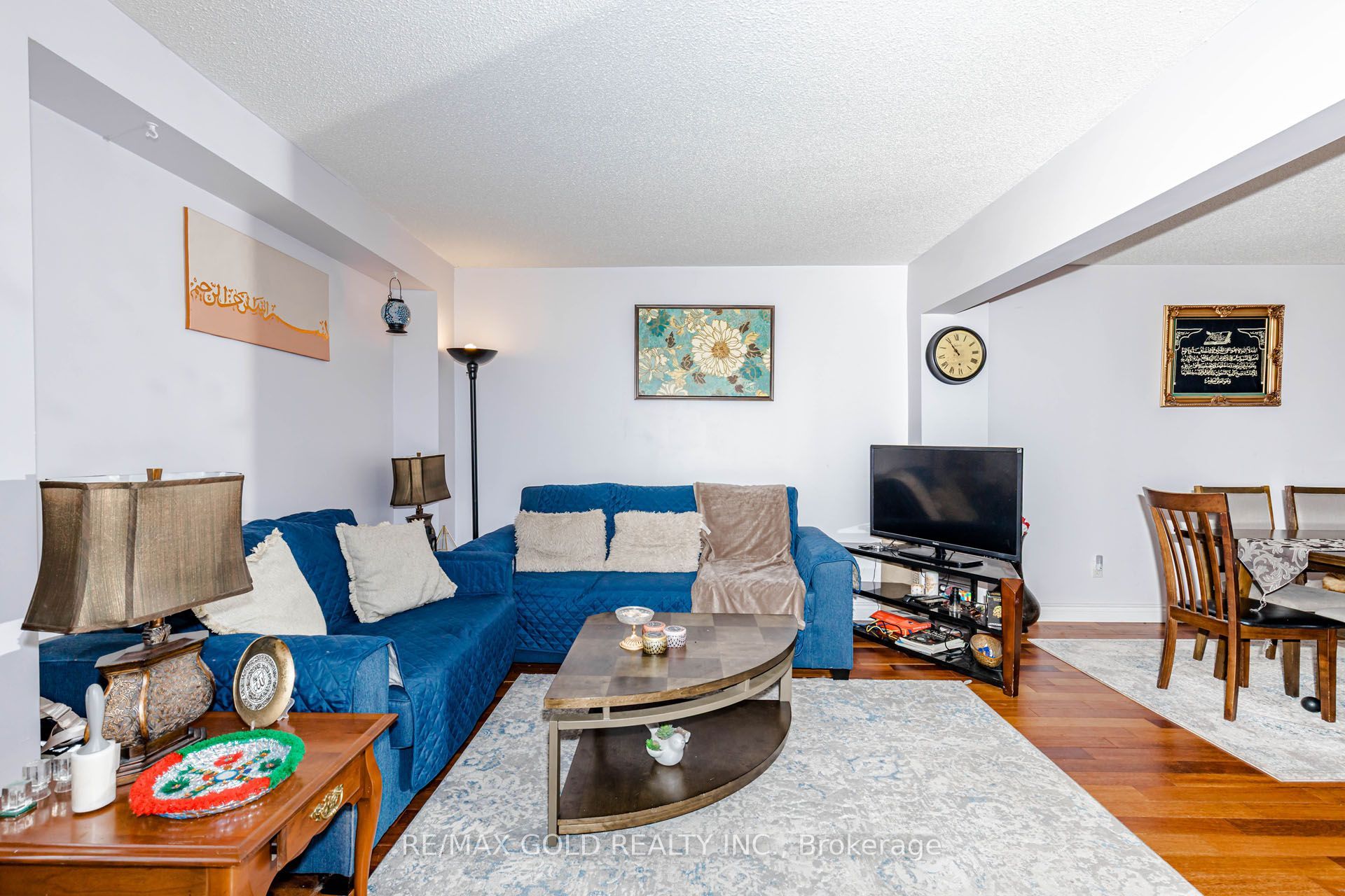 12 Mccleave Crescent Property Photo 6