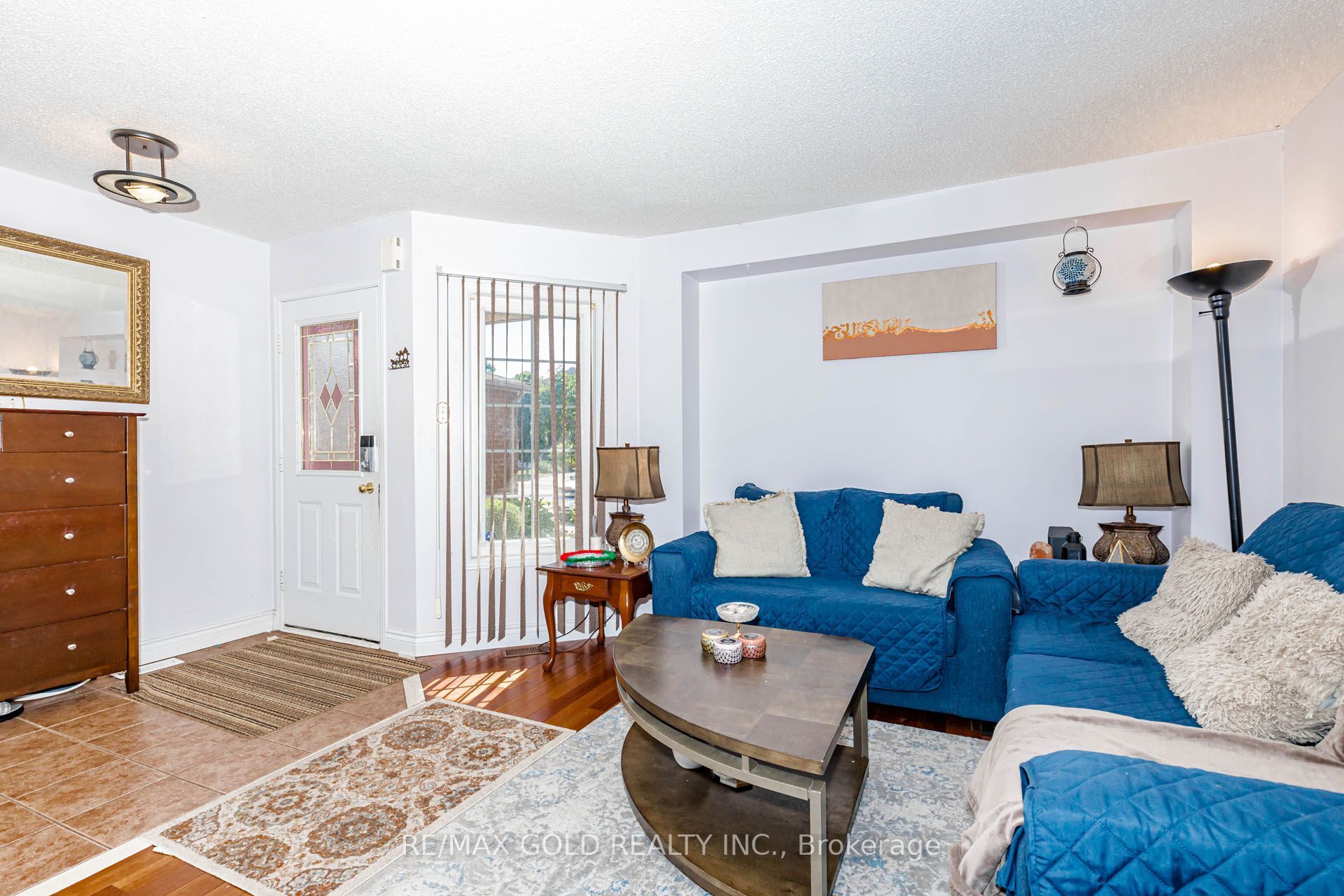 12 Mccleave Crescent Property Photo 9
