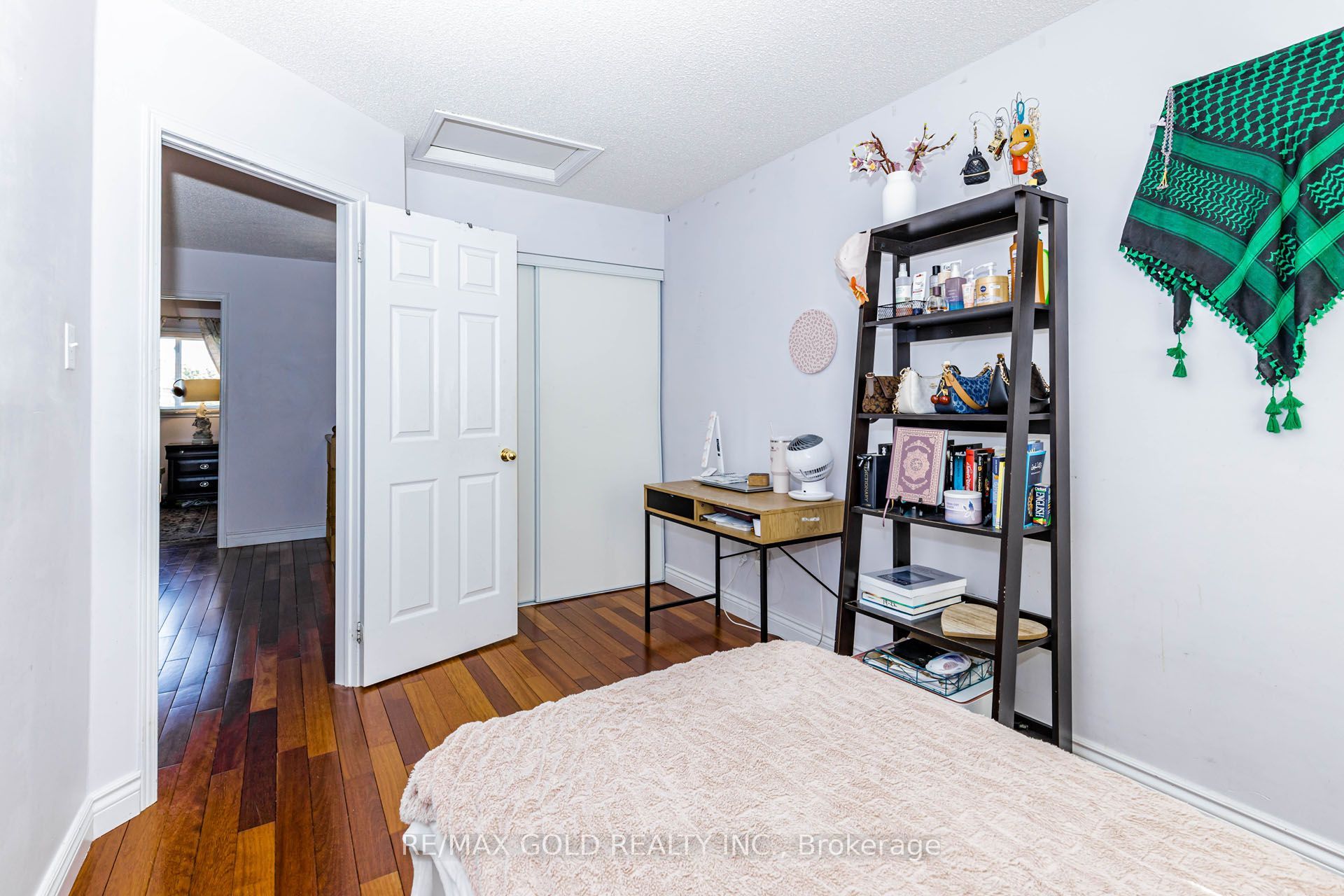 12 Mccleave Crescent Property Photo 31
