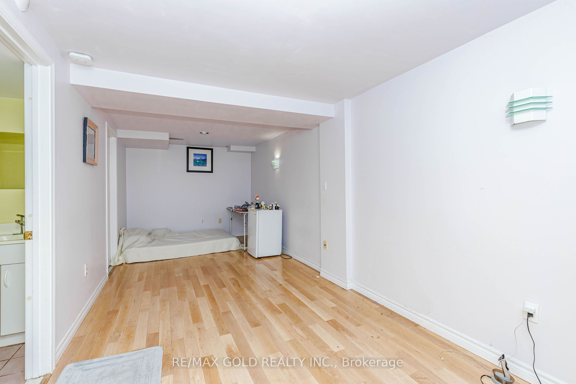 12 Mccleave Crescent Property Photo 36