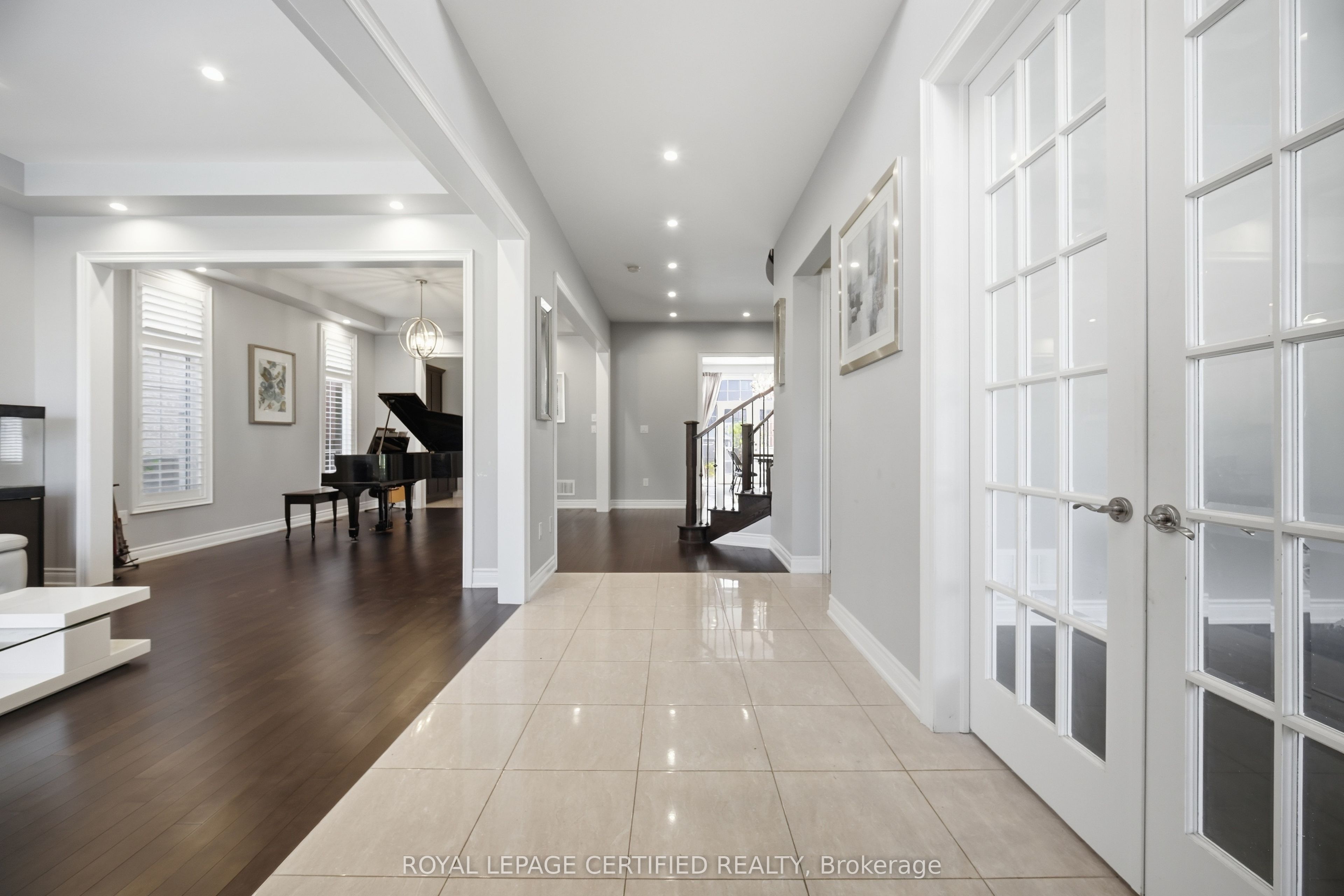 8833 Creditview Road Property Photo 3