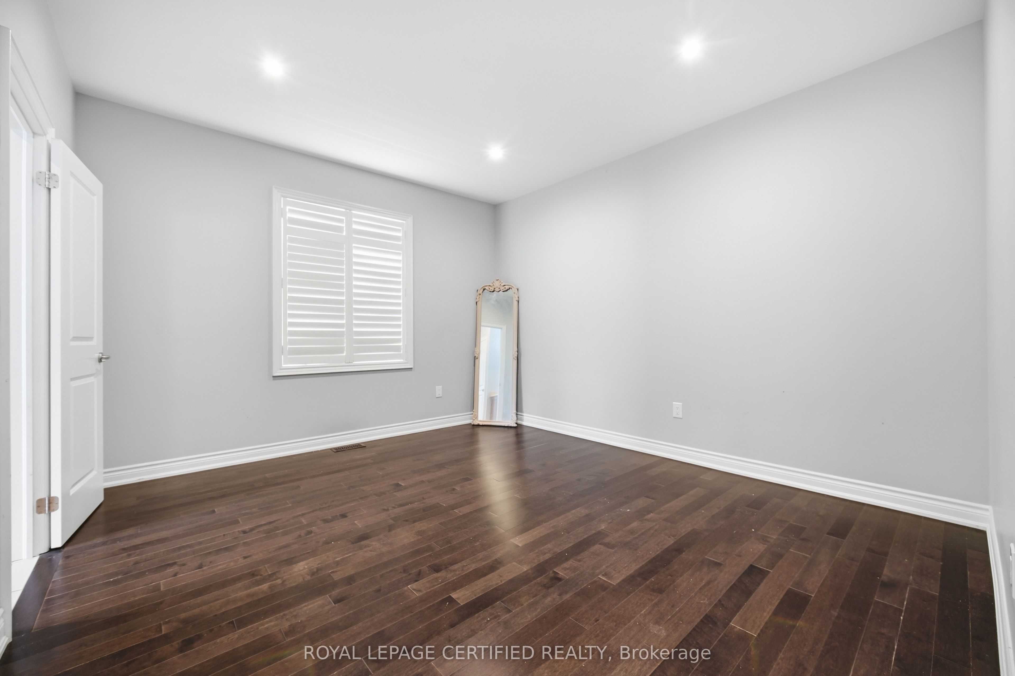 8833 Creditview Road Property Photo 29