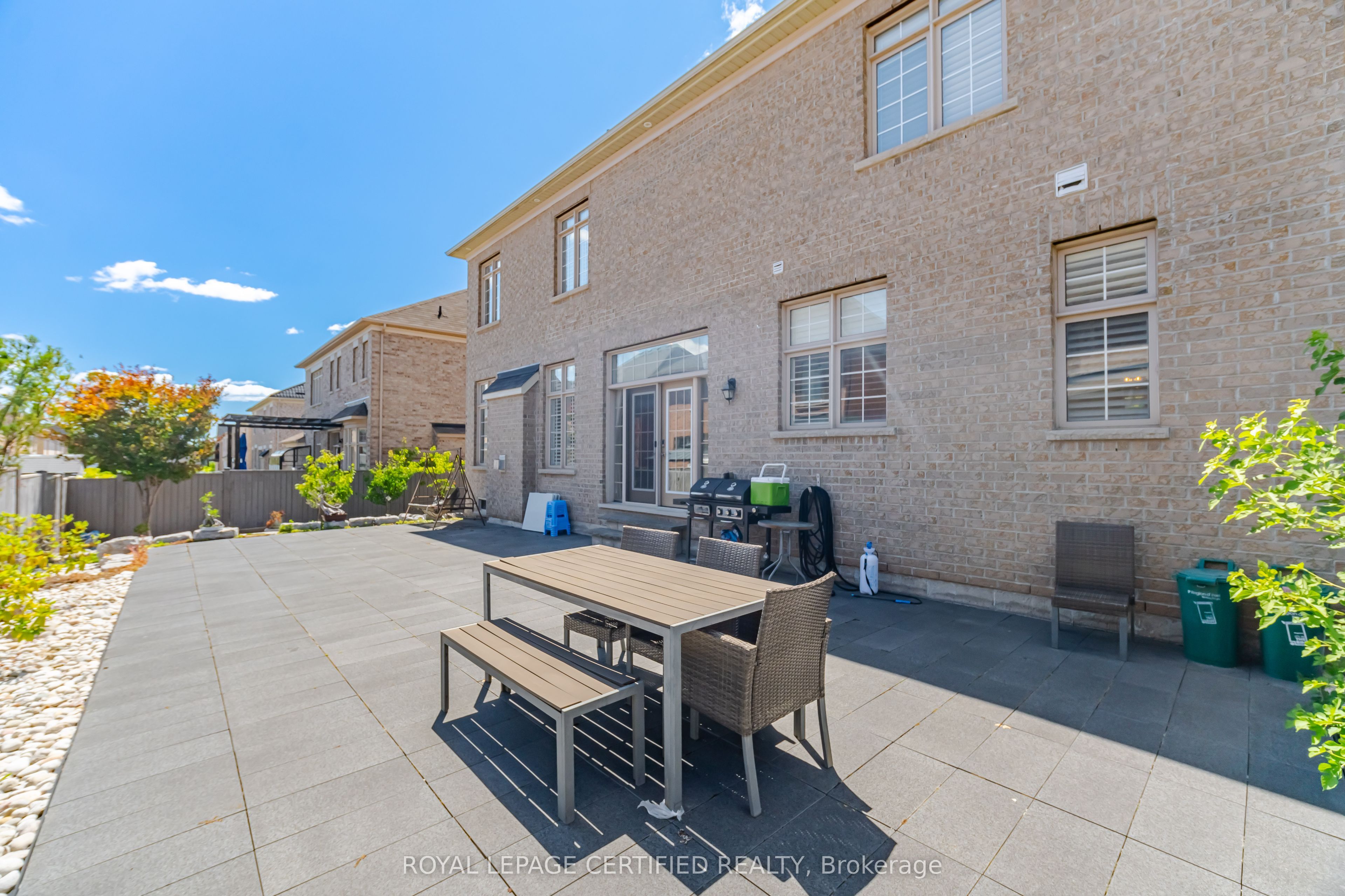 8833 Creditview Road Property Photo 46