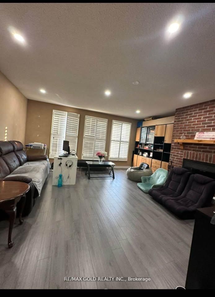 36 Windmill Boulevard Property Photo 10