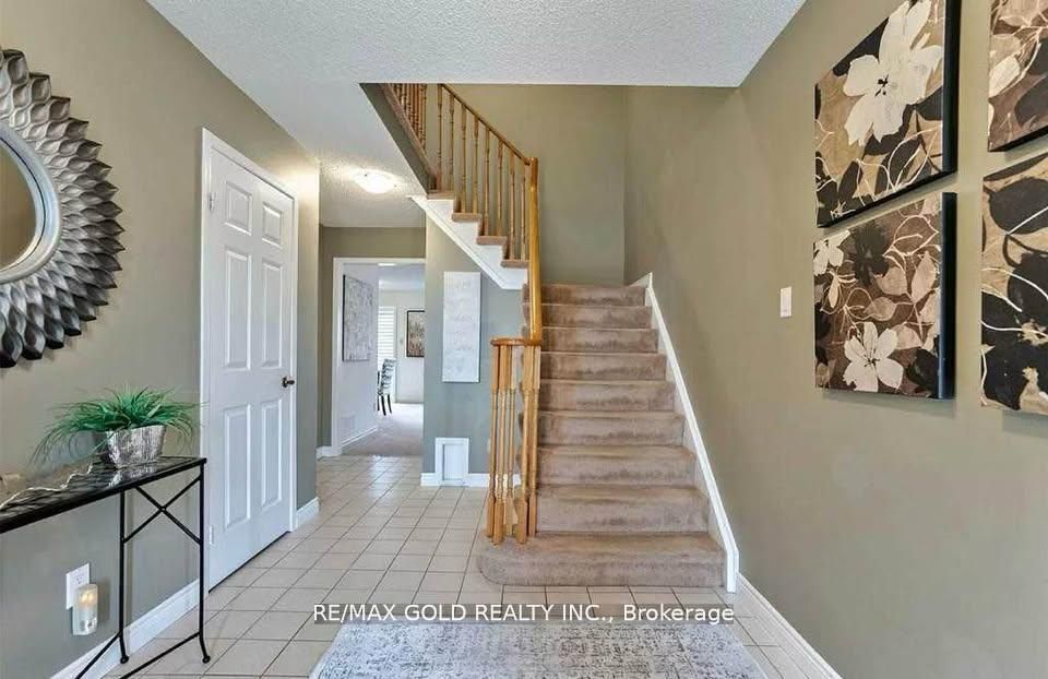 36 Windmill Boulevard Property Photo 11
