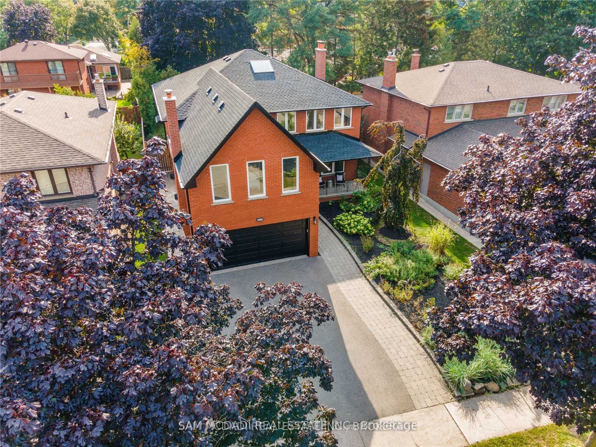 2212 Florian (lower) Road Property Photo 1