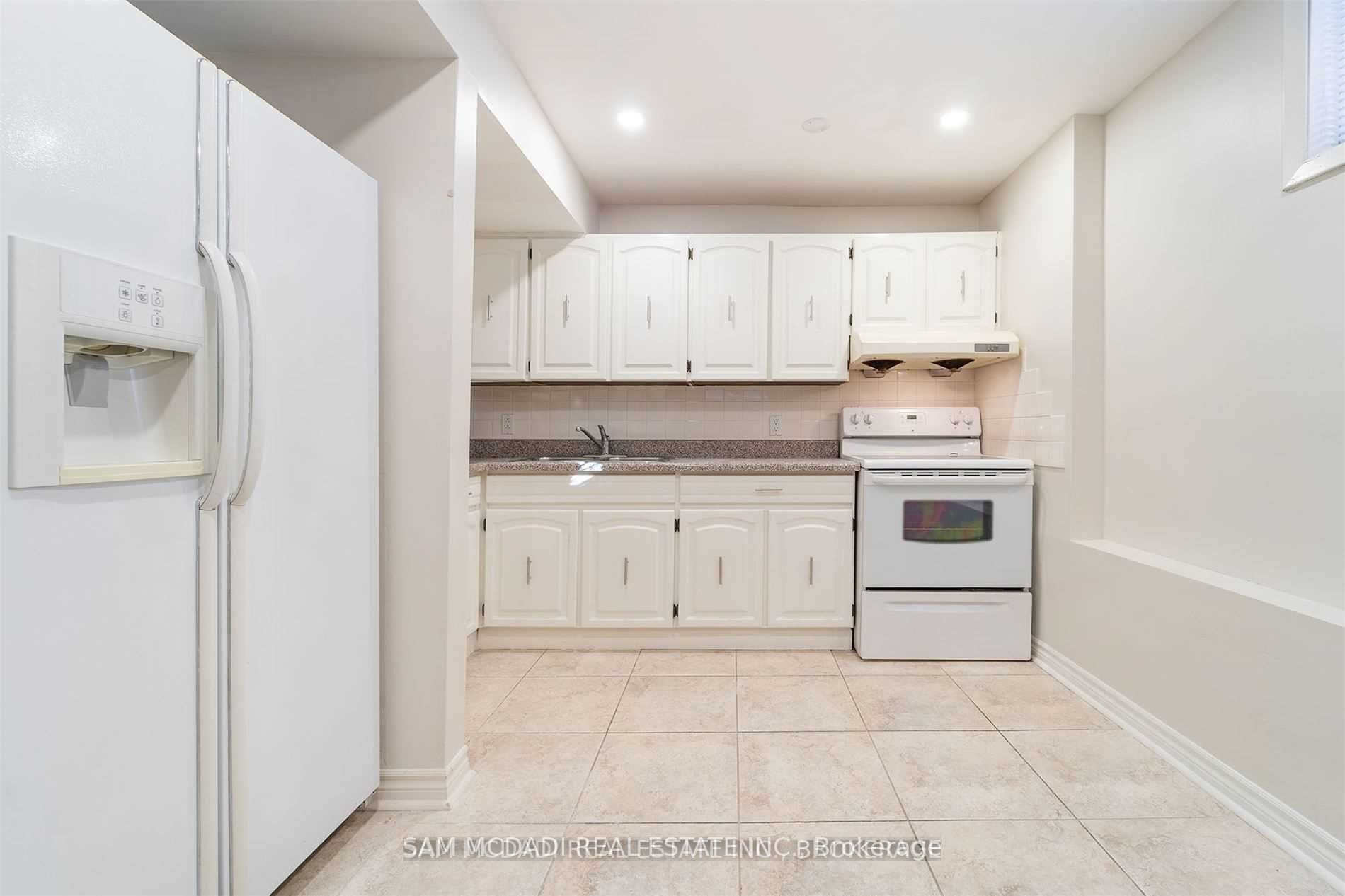 2212 Florian (lower) Road Property Photo 16