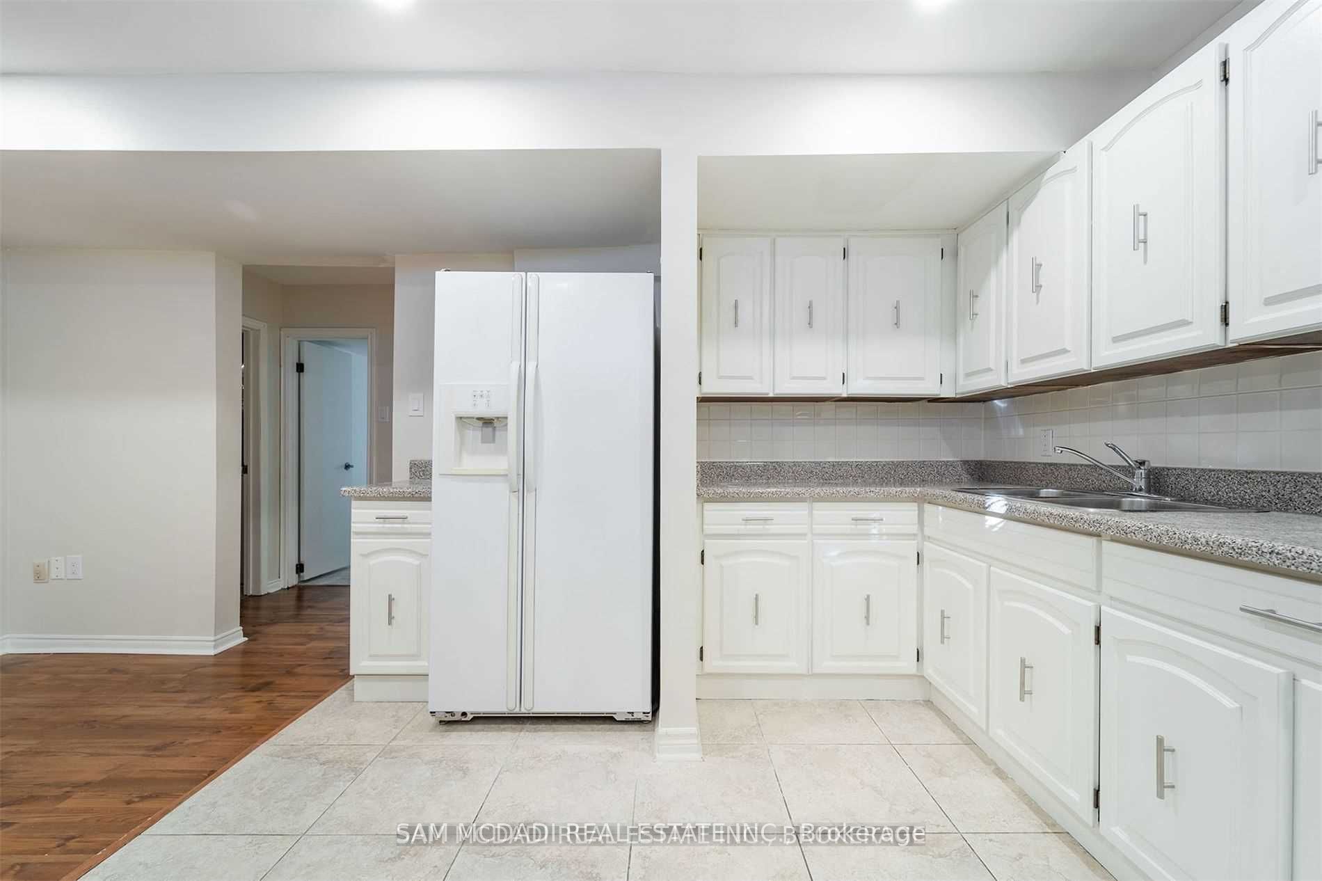 2212 Florian (lower) Road Property Photo 18
