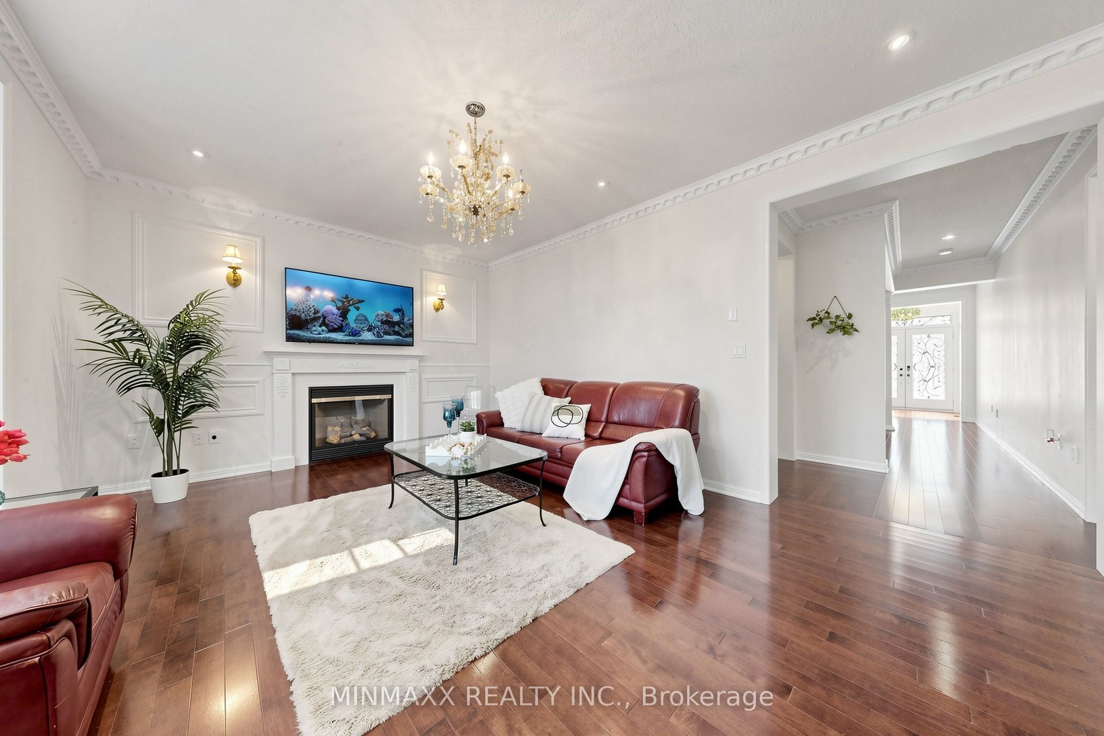 1527 Morse Place Property Photo 4