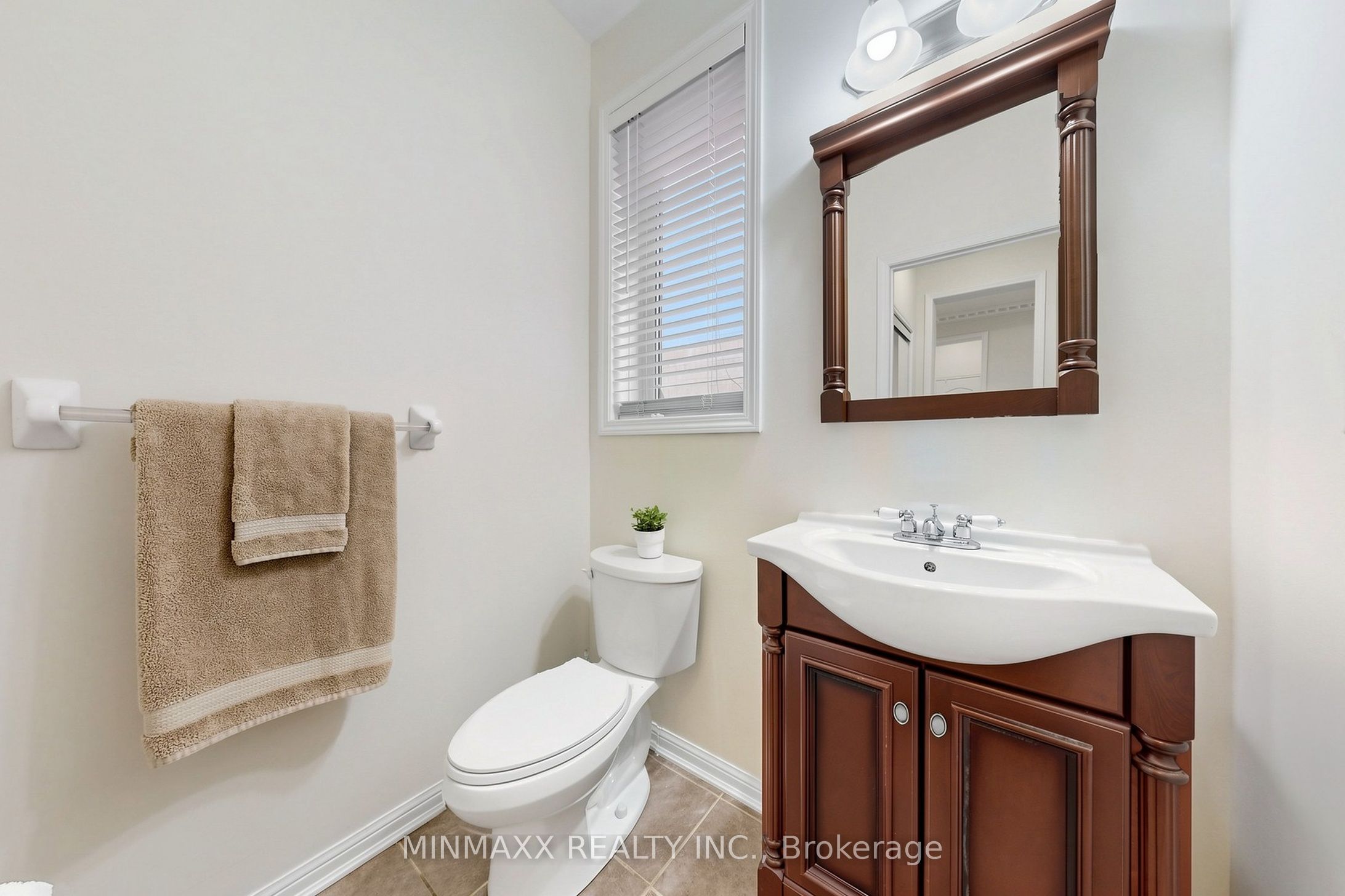 1527 Morse Place Property Photo 15