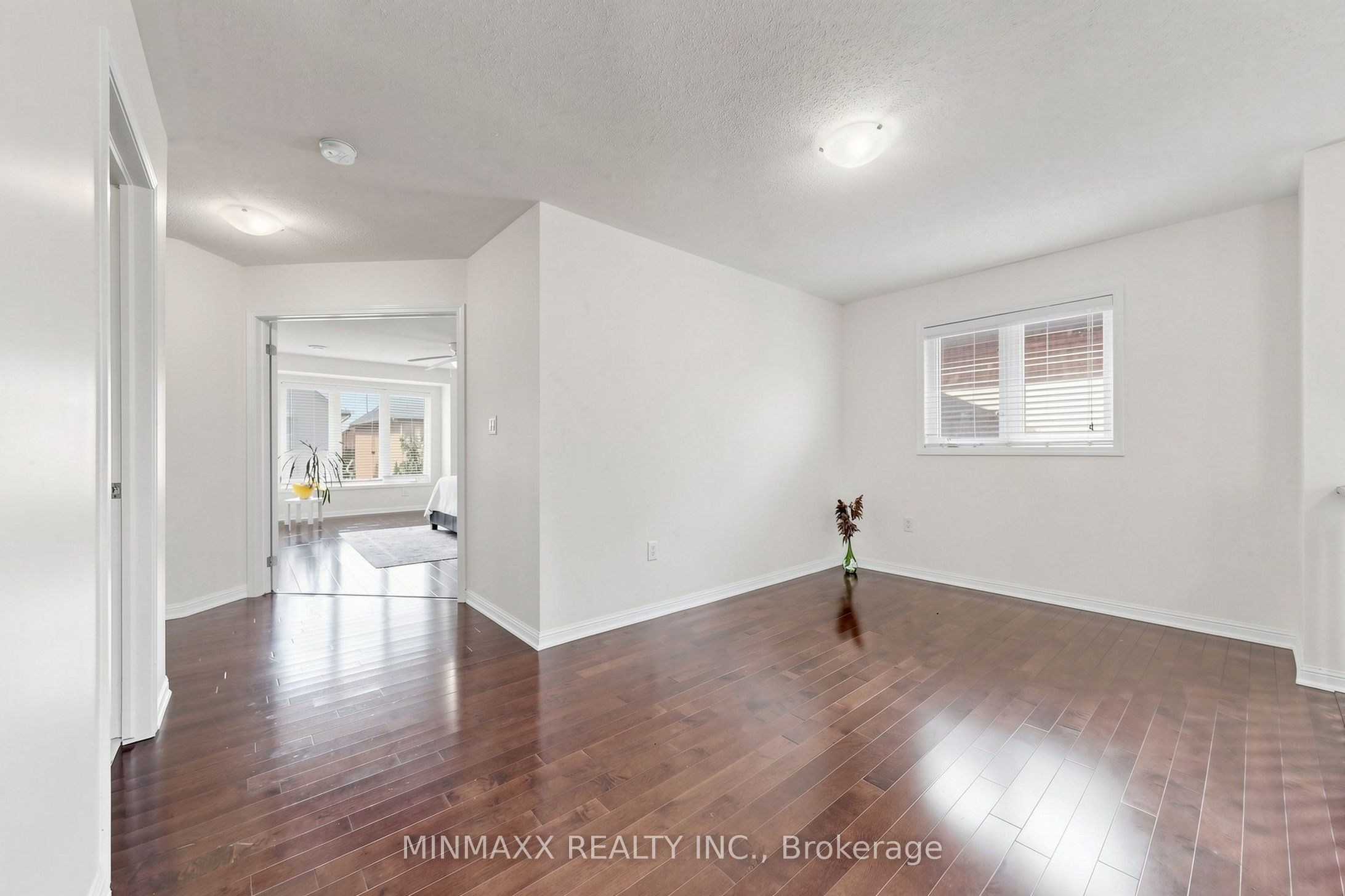 1527 Morse Place Property Photo 18