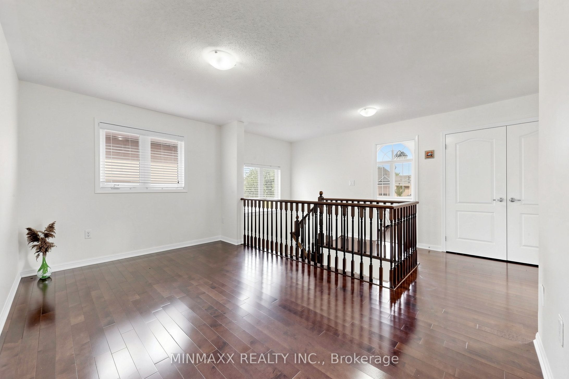1527 Morse Place Property Photo 19