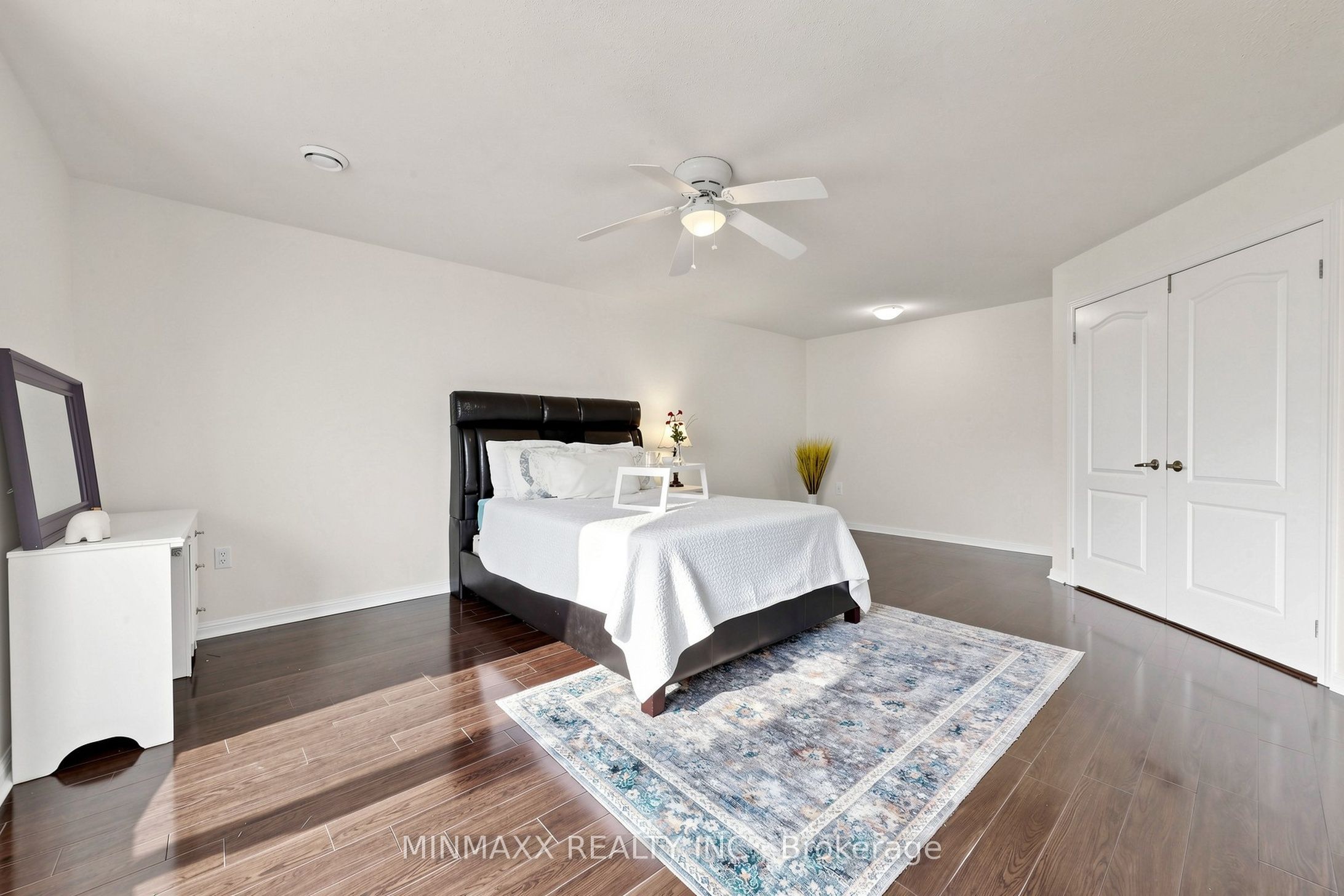 1527 Morse Place Property Photo 22