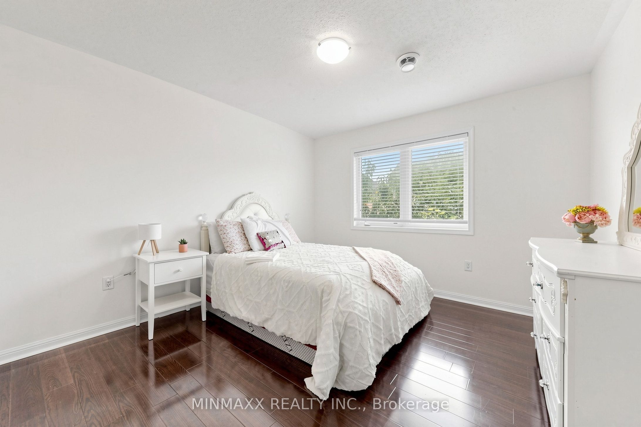 1527 Morse Place Property Photo 26