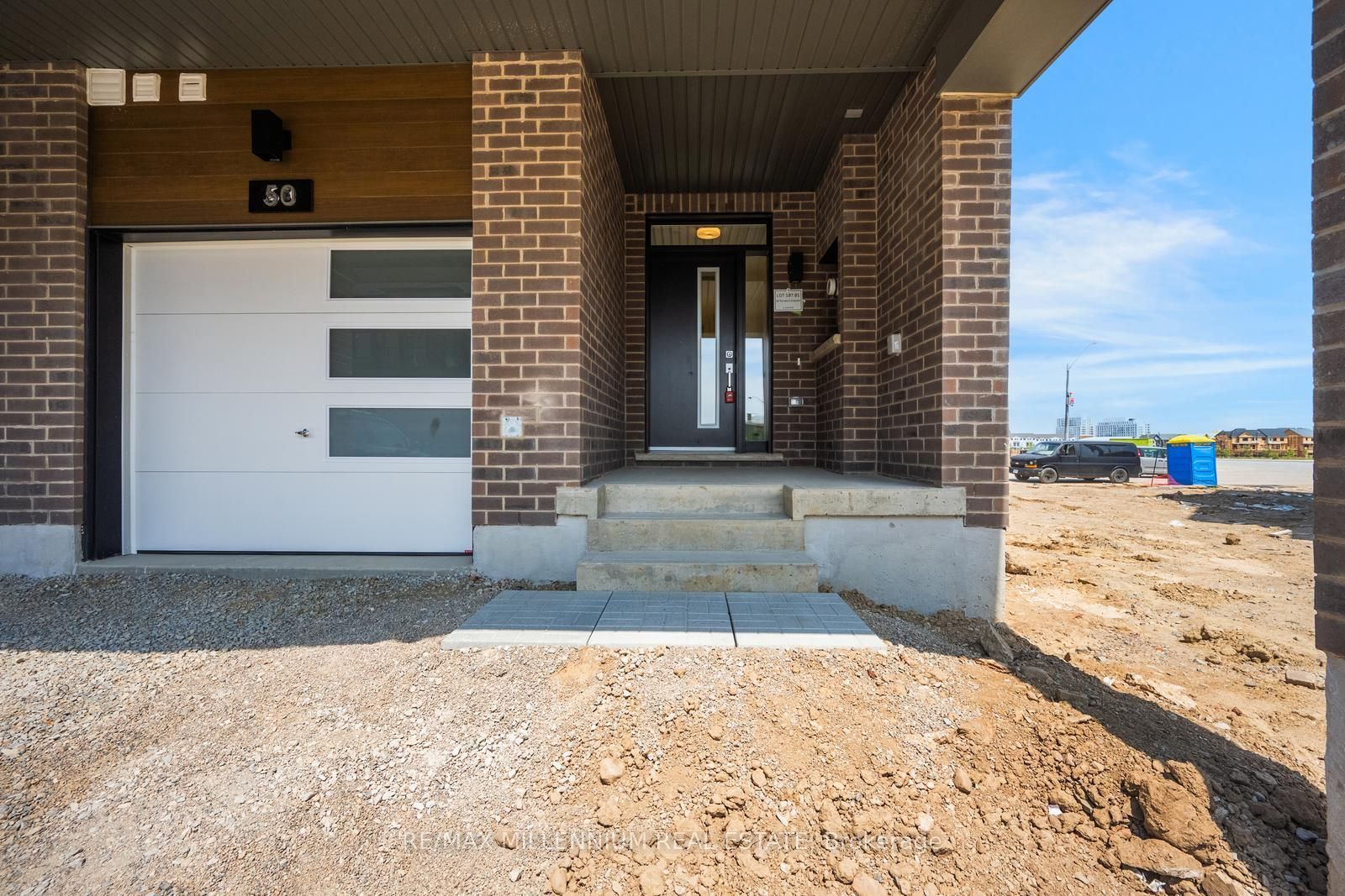 50 Thornbird Crescent Upper Property Photo 2
