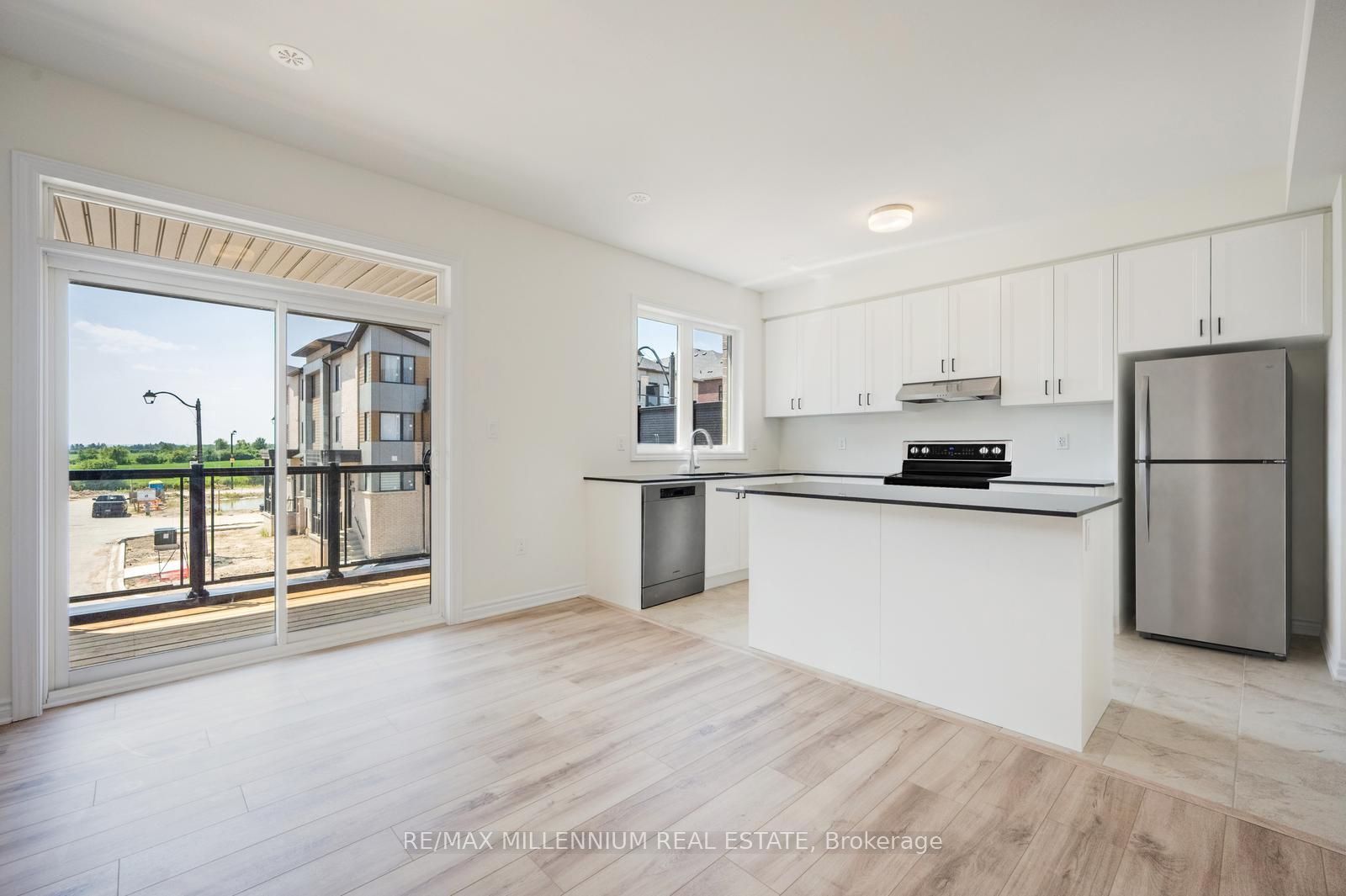 50 Thornbird Crescent Upper Property Photo 13