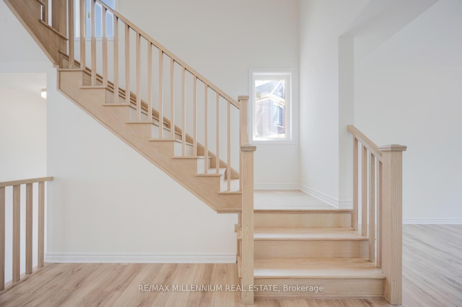 50 Thornbird Crescent Upper Property Photo 23